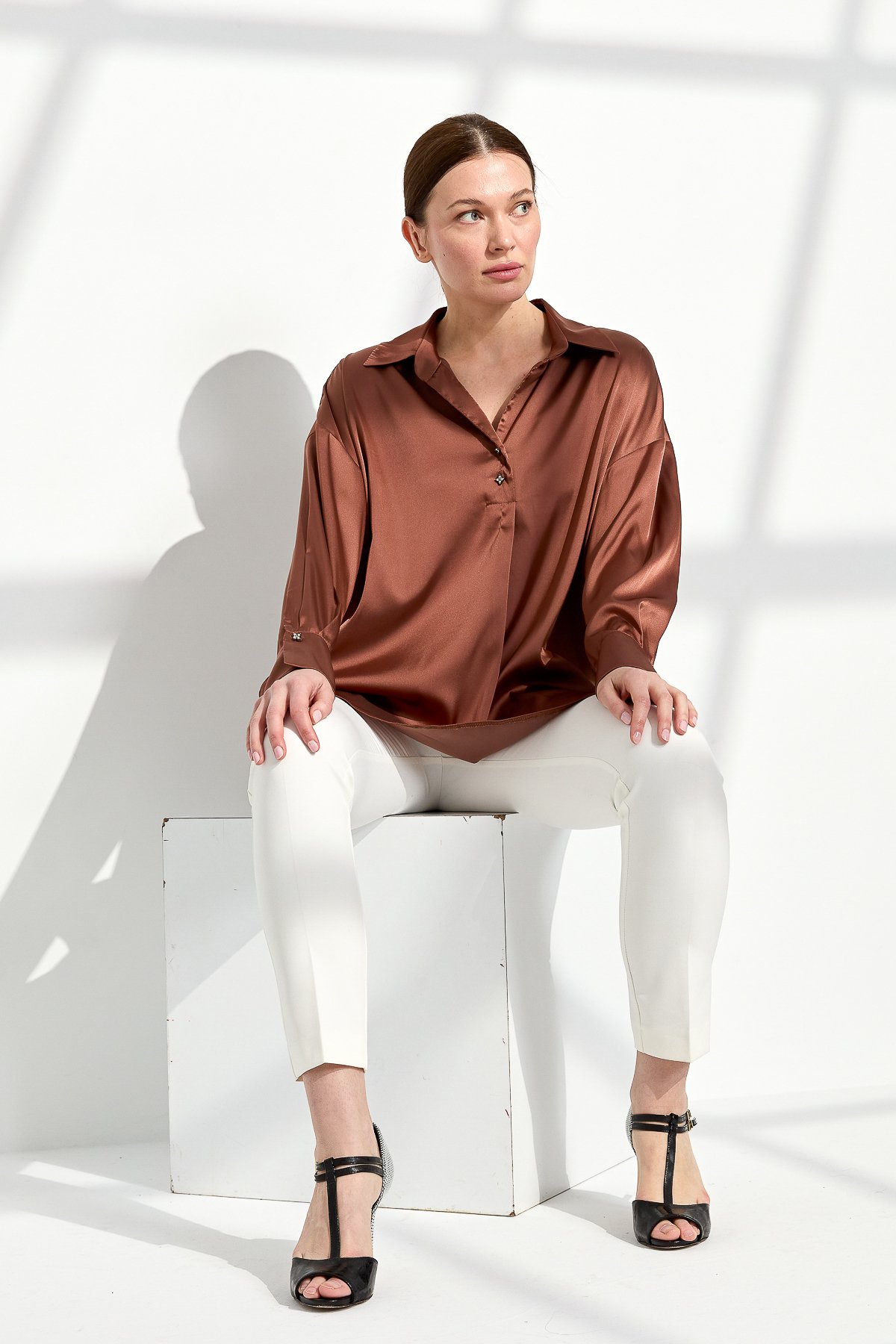 23710Kadın Saten Patlı Bluz Bakır