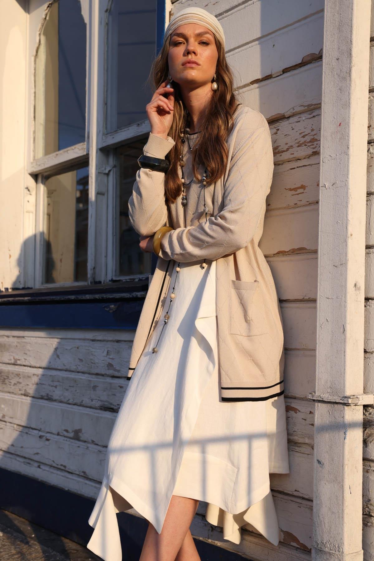 25357Kadın Sıfır Yaka Baklava Desenli Yazlık Hırka Bej