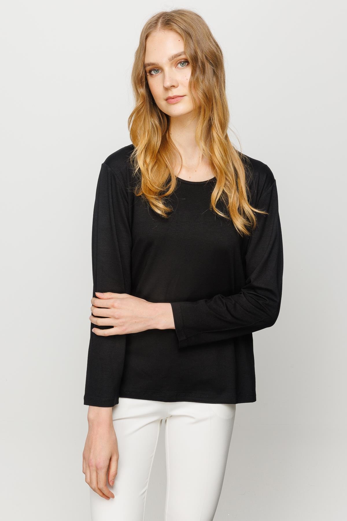 23787Kadın Sıfır Yaka Basic Penye Bluz Siyah