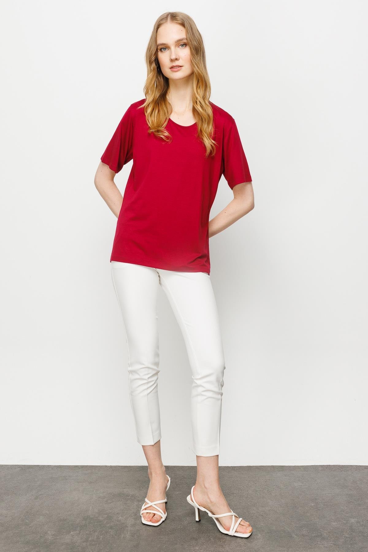 23786Kadın Sıfır Yaka Basic Penye T-shirt Bordo