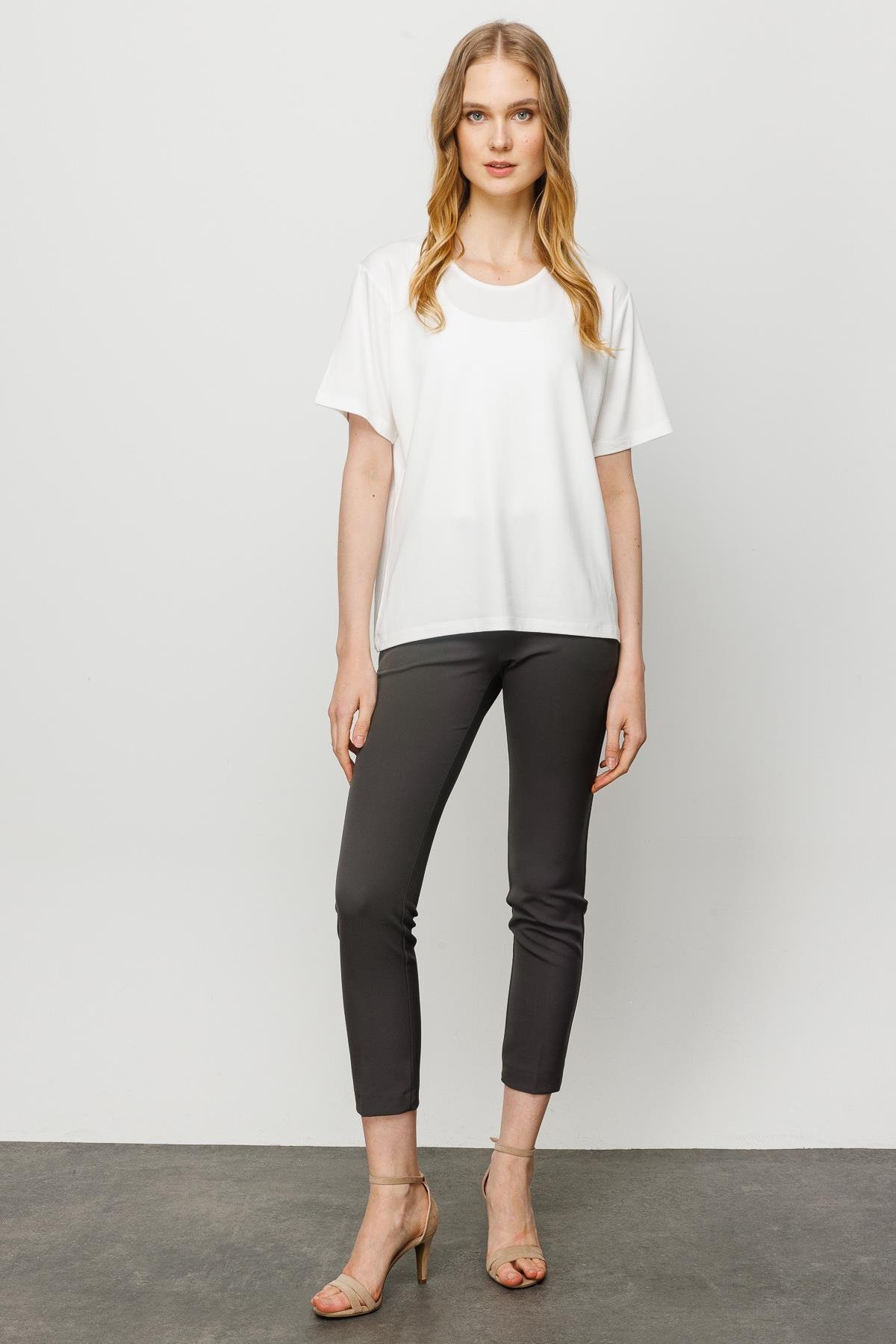 23786Kadın Sıfır Yaka Basic Penye T-shirt Kemik