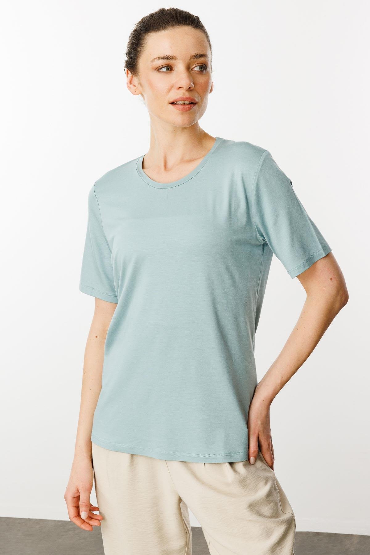23786Kadın Sıfır Yaka Basic Penye T-shirt Mint