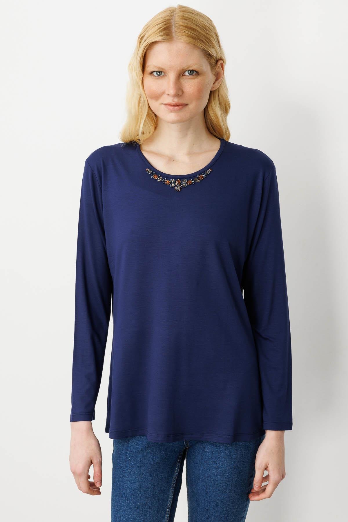 25706Kadın V Yaka Boncuk İşlemeli Penye Bluz Lacivert