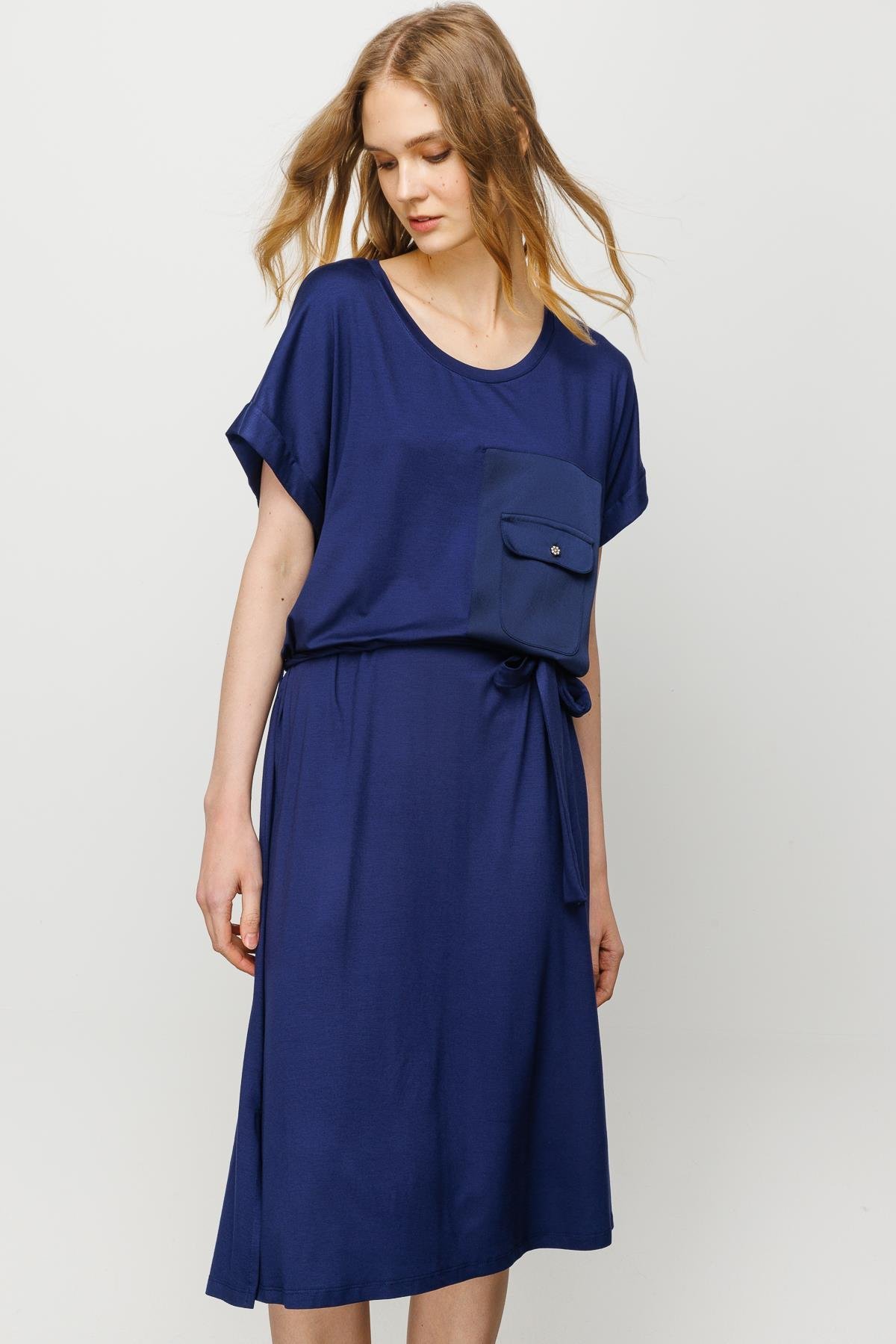 23708Kadın Sıfır Yaka Cebi Saten Penye T-shirt Lacivert