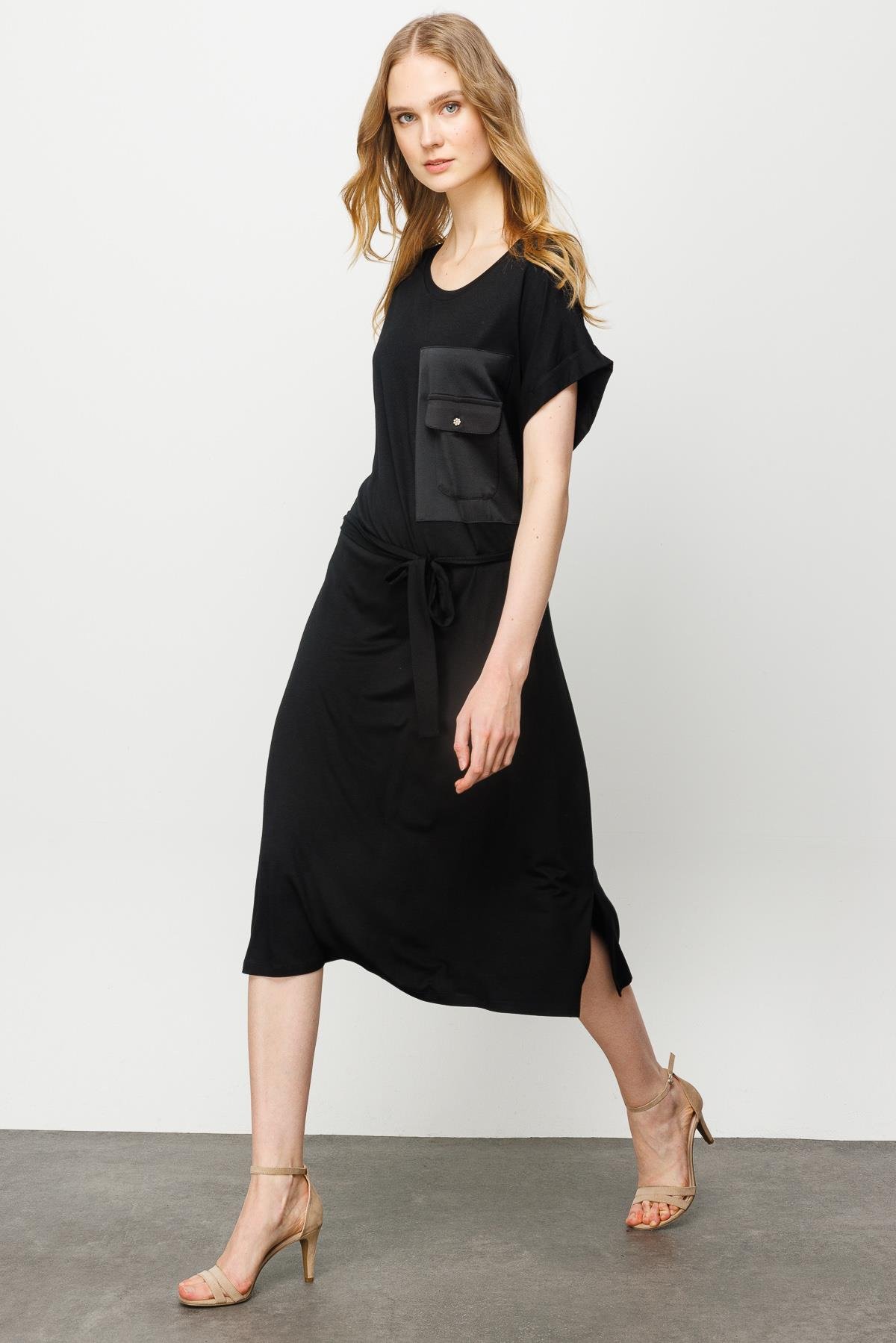 23708Kadın Sıfır Yaka Cebi Saten Penye T-shirt Siyah