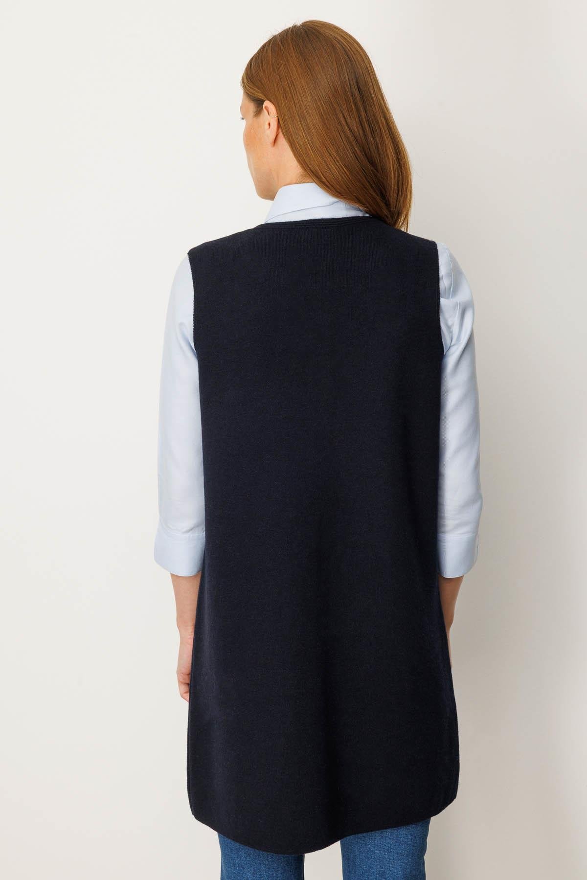 25021Kadın Sıfır Yaka Cebi Tığlamalı Uzun Yün Yelek K.Lacivert