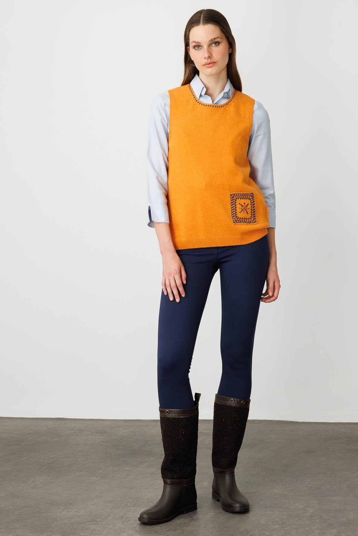 25150Kadın Sıfır Yaka Cebi ve Yakası Renkli Tığlamalı Kaşmir Süveter K.K.İçi