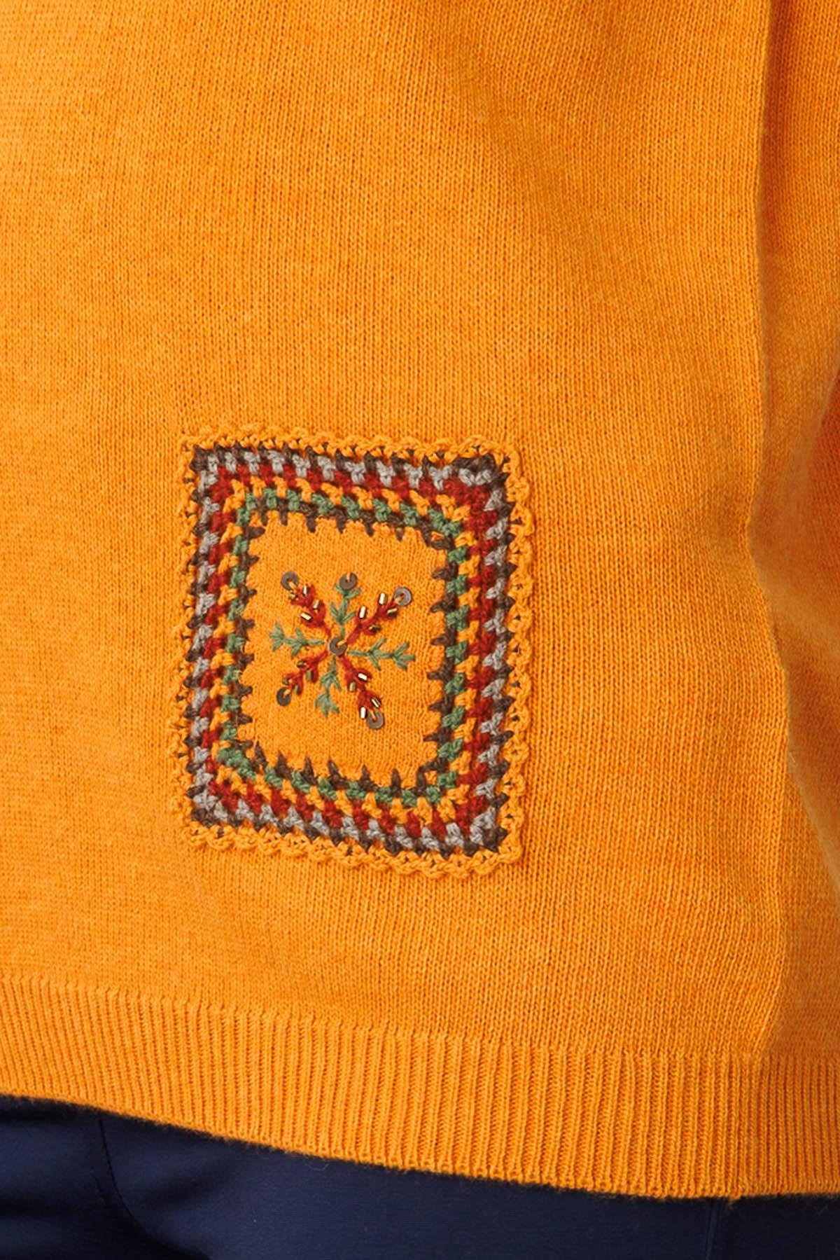 25150Kadın Sıfır Yaka Cebi ve Yakası Renkli Tığlamalı Kaşmir Süveter K.K.İçi