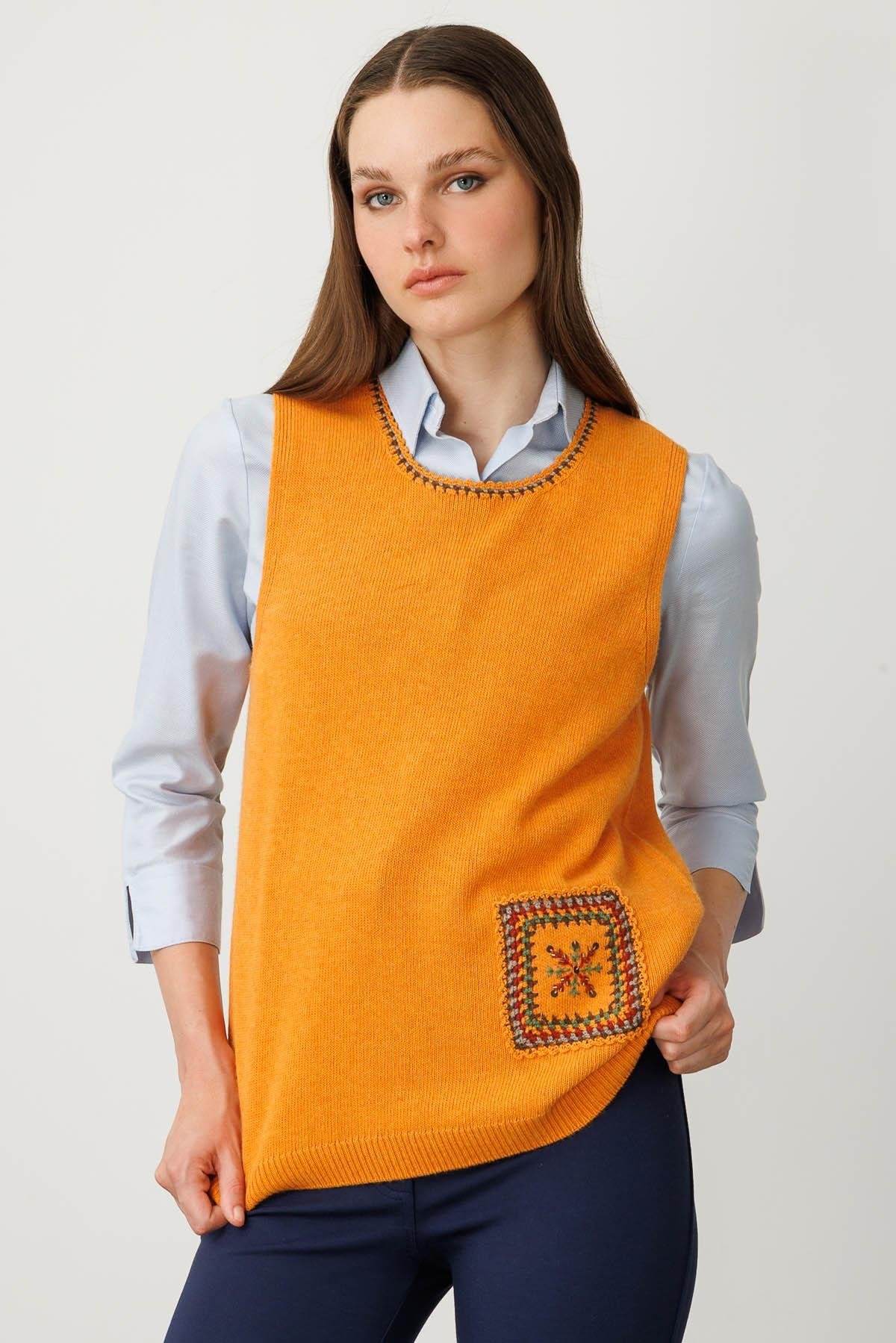 25150Kadın Sıfır Yaka Cebi ve Yakası Renkli Tığlamalı Kaşmir Süveter K.K.İçi