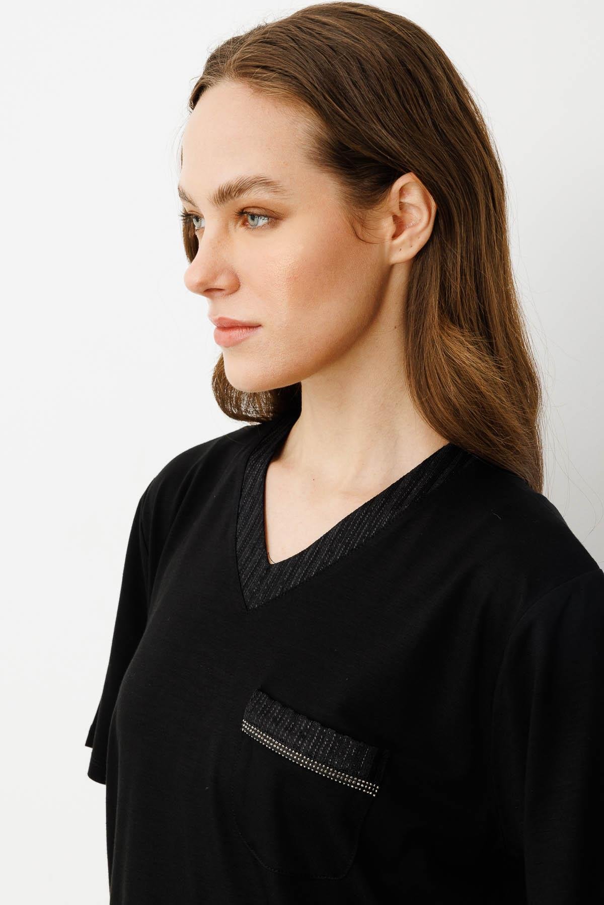 25761Kadın Sıfır Yaka Cebi ve Yakası Simli Penye T-shirt Siyah