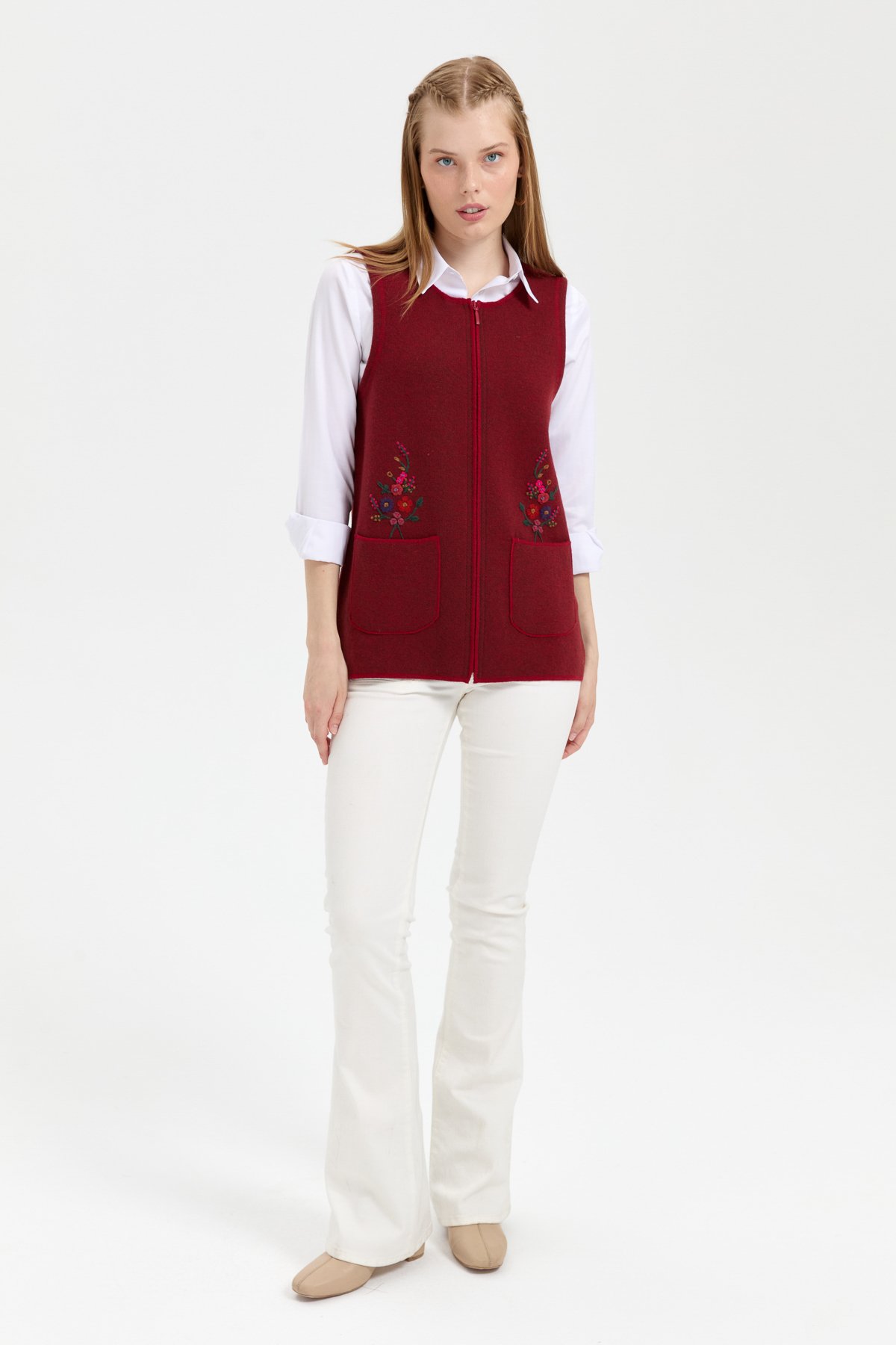 24000Kadın Sıfır Yaka Cep Üstü İşlemeli Kısa Yün Yelek V.Kırmızı