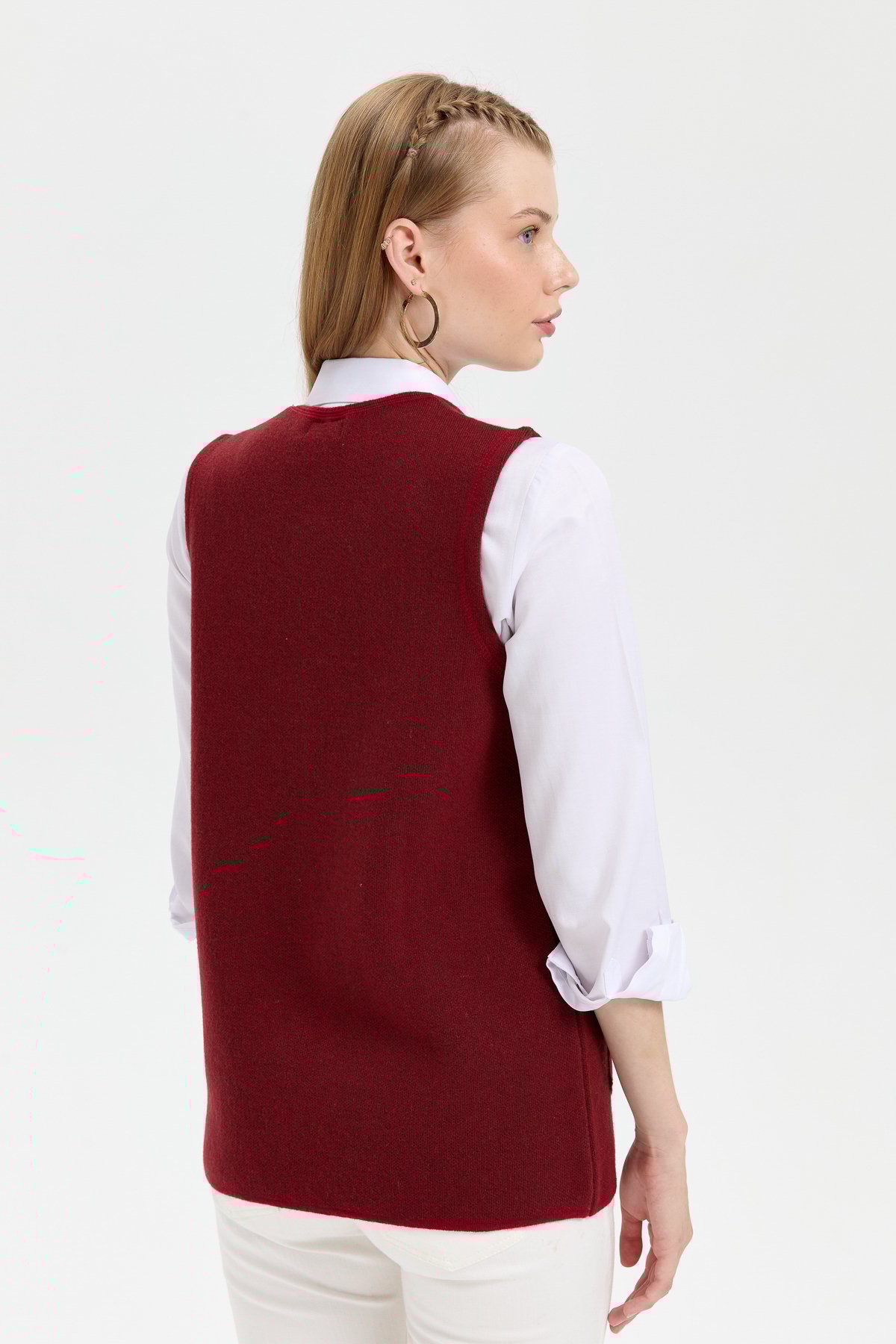24000Kadın Sıfır Yaka Cep Üstü İşlemeli Kısa Yün Yelek V.Kırmızı
