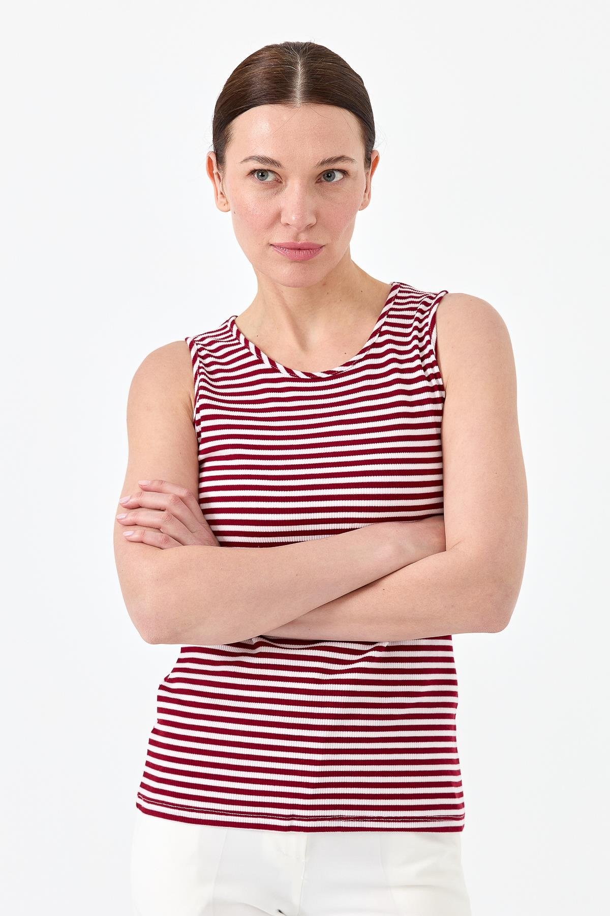 21800Kadın Sıfır Yaka Çizgili Askılı Penye T-shirt Kırmızı