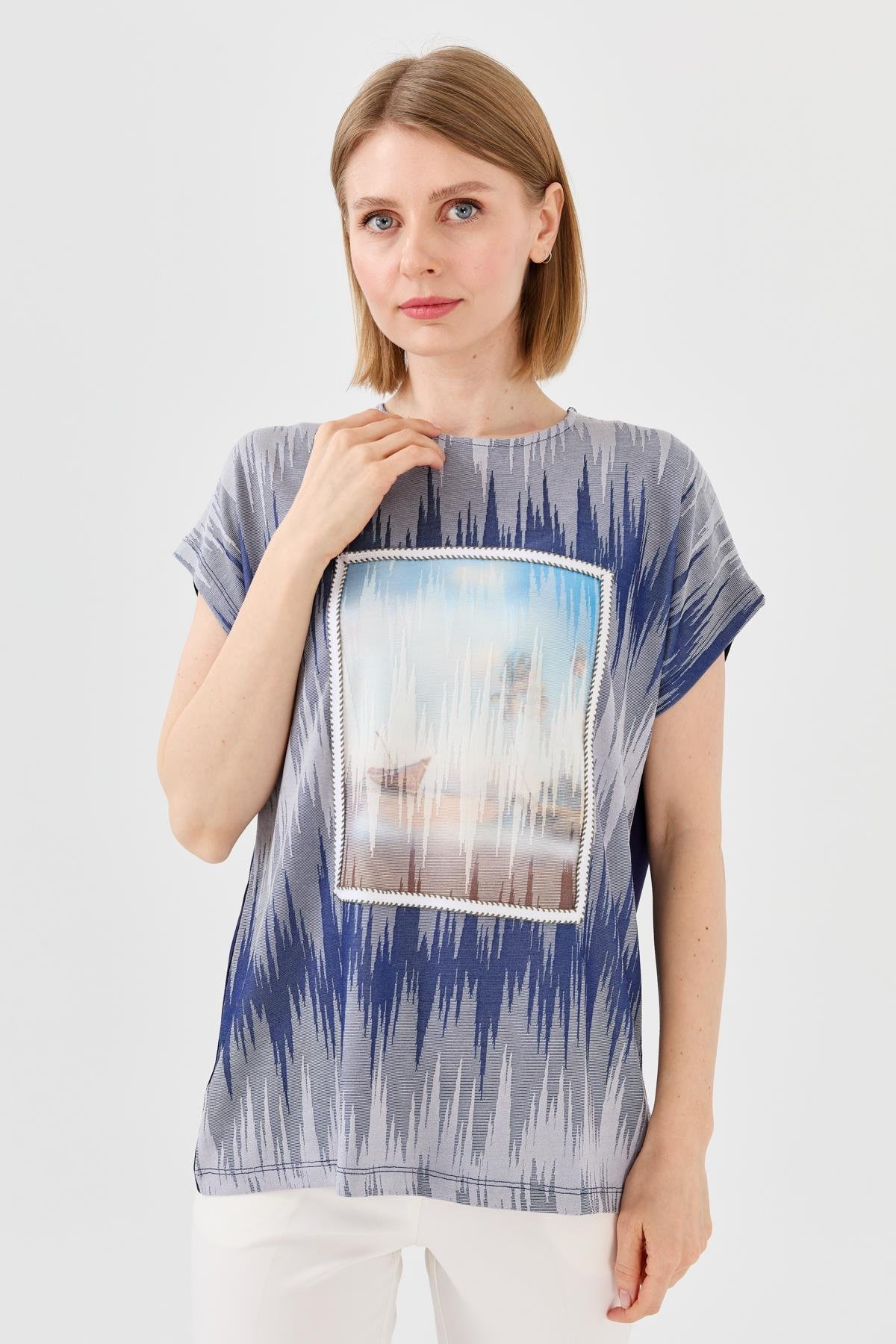 23761Kadın Sıfır Yaka Desenli Penye T-shirt Lacivert