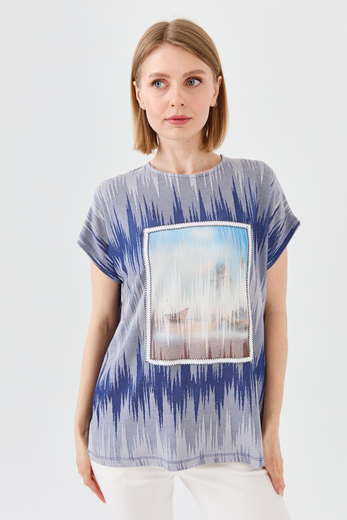 23761Kadın Sıfır Yaka Desenli Penye T-shirt Lacivert