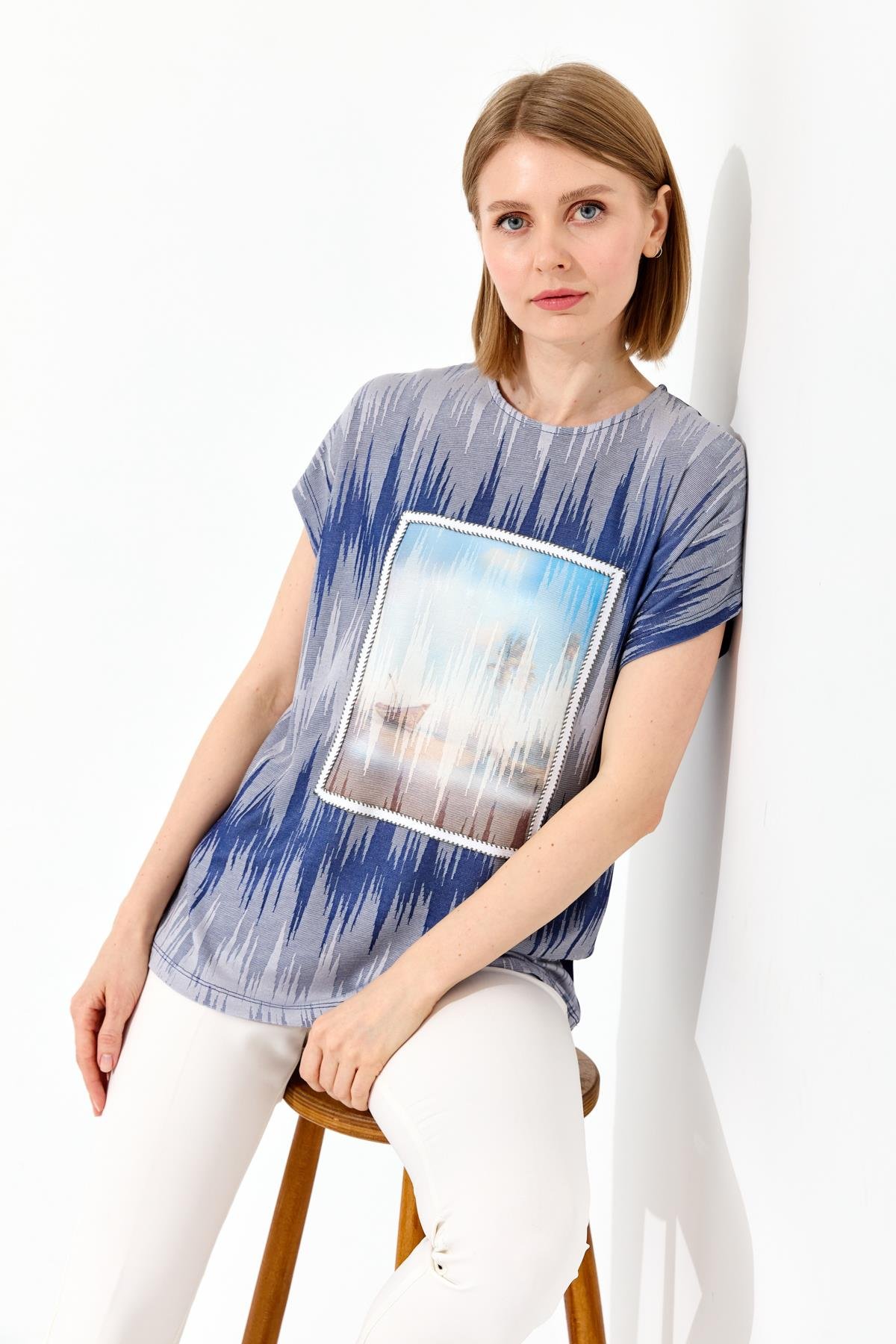 23761Kadın Sıfır Yaka Desenli Penye T-shirt Lacivert