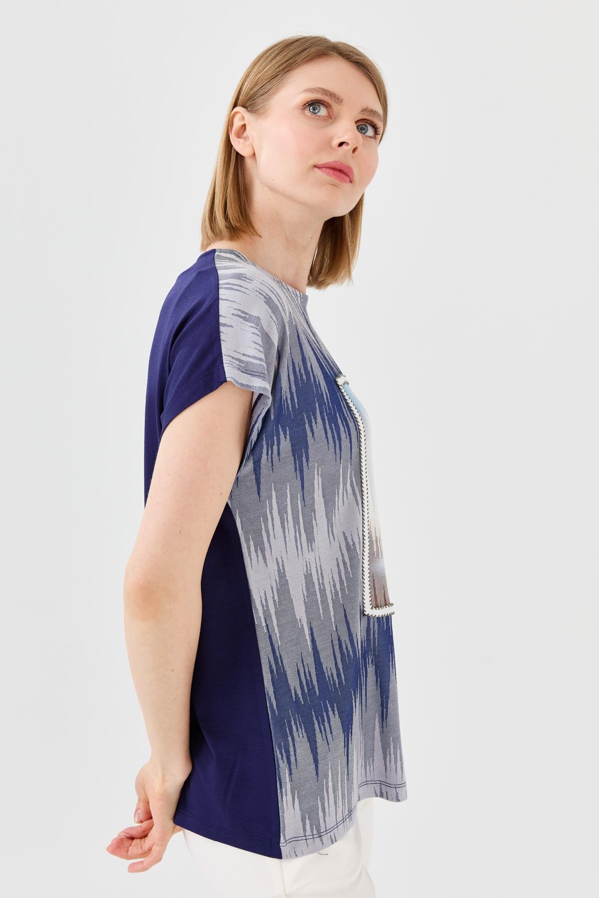 23761Kadın Sıfır Yaka Desenli Penye T-shirt Lacivert