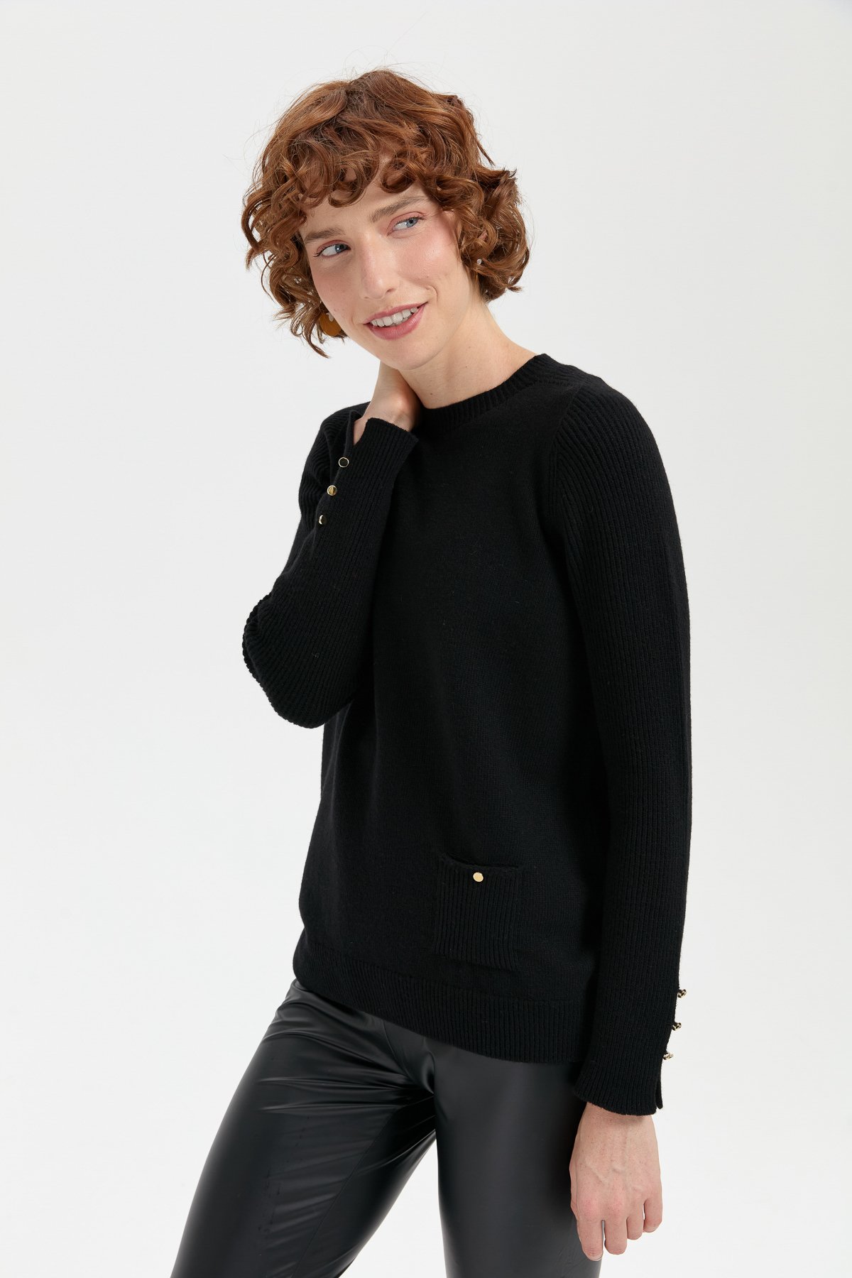 24205Kadın Sıfır Yaka Dikişsiz Cepli Yün Kazak Siyah