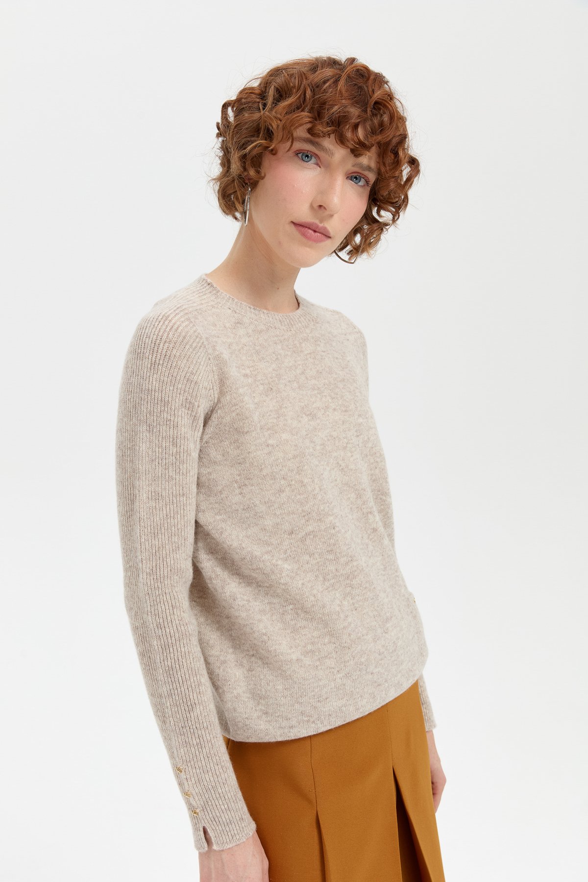 24205Kadın Sıfır Yaka Dikişsiz Cepli Yün Kazak V.Bej