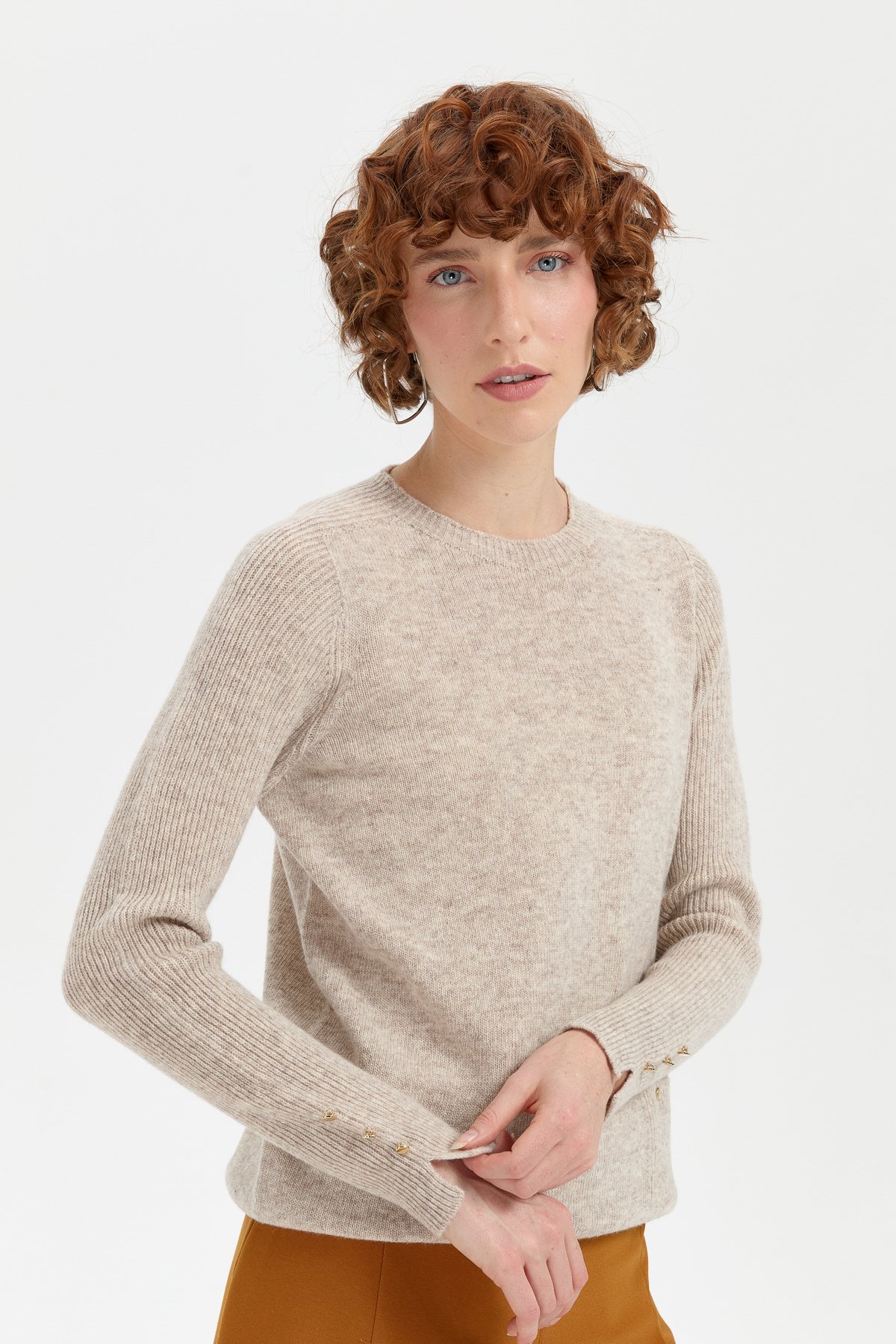 24205Kadın Sıfır Yaka Dikişsiz Cepli Yün Kazak V.Bej