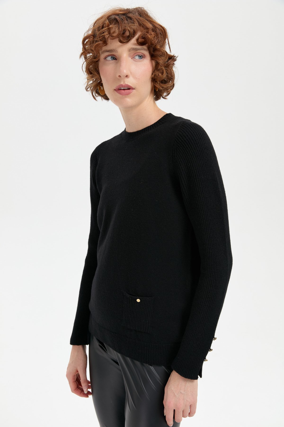 24205Kadın Sıfır Yaka Dikişsiz Cepli Yün Kazak Siyah