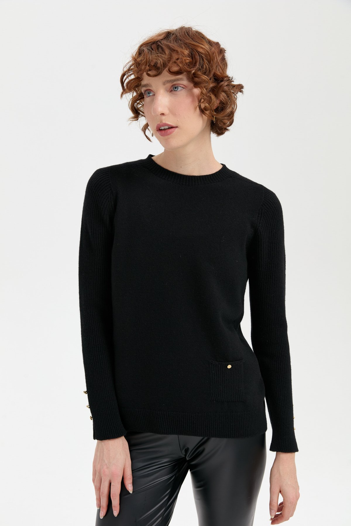 24205Kadın Sıfır Yaka Dikişsiz Cepli Yün Kazak Siyah