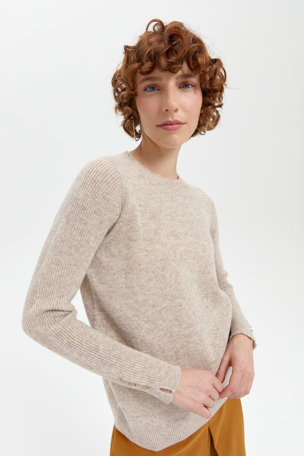 24205Kadın Sıfır Yaka Dikişsiz Cepli Yün Kazak V.Bej