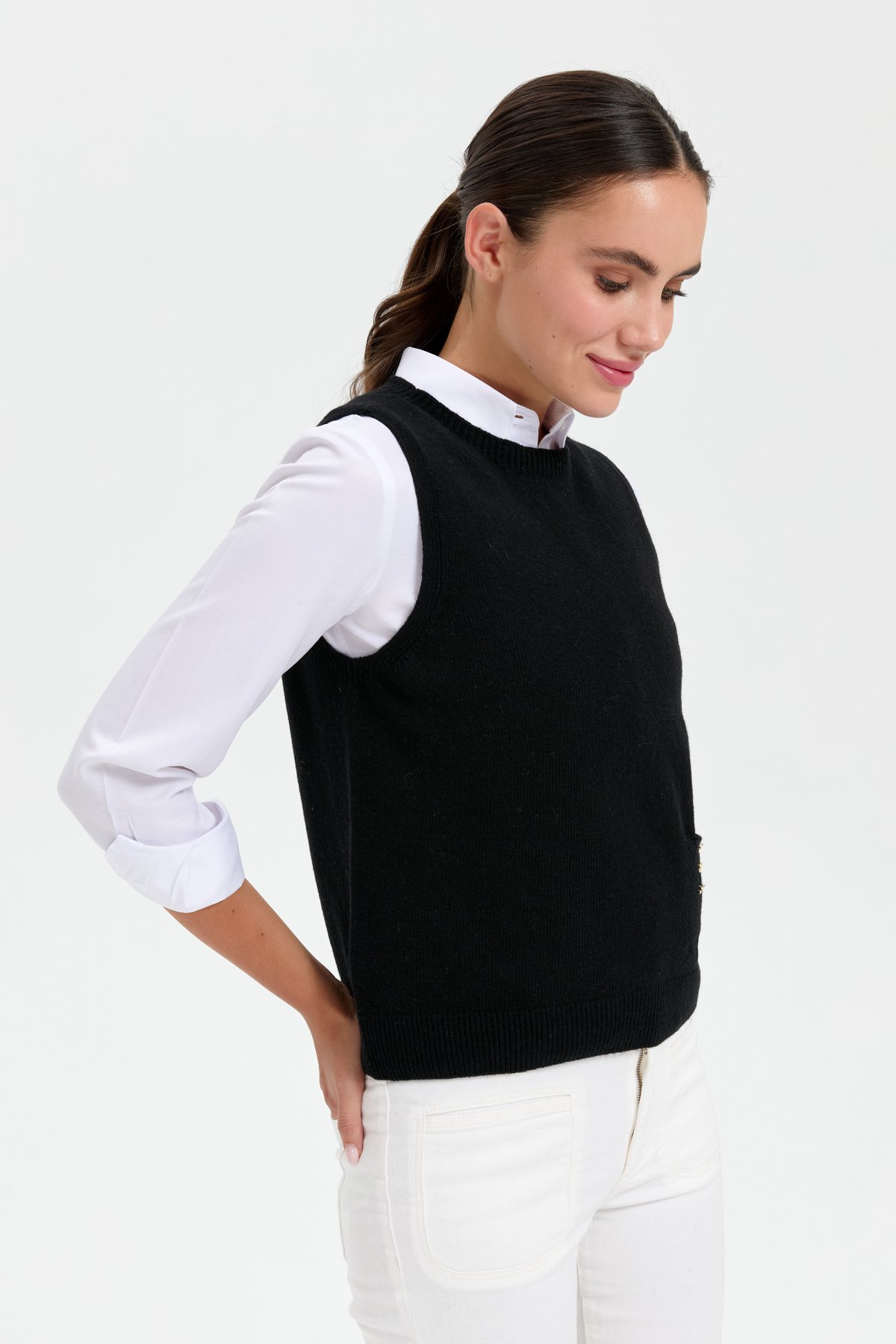 24204Kadın Sıfır Yaka Dikişsiz Cepli Yün Süveter Siyah
