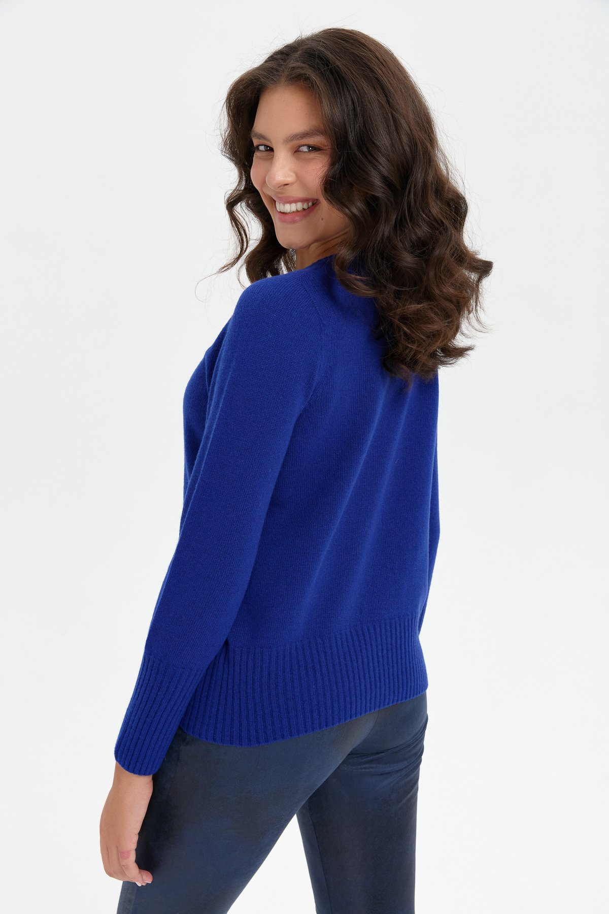 24210Kadın Sıfır Yaka Dikişsiz Eteği ve Kolu Uzun Lastik Yün Kazak K.S.Mavi