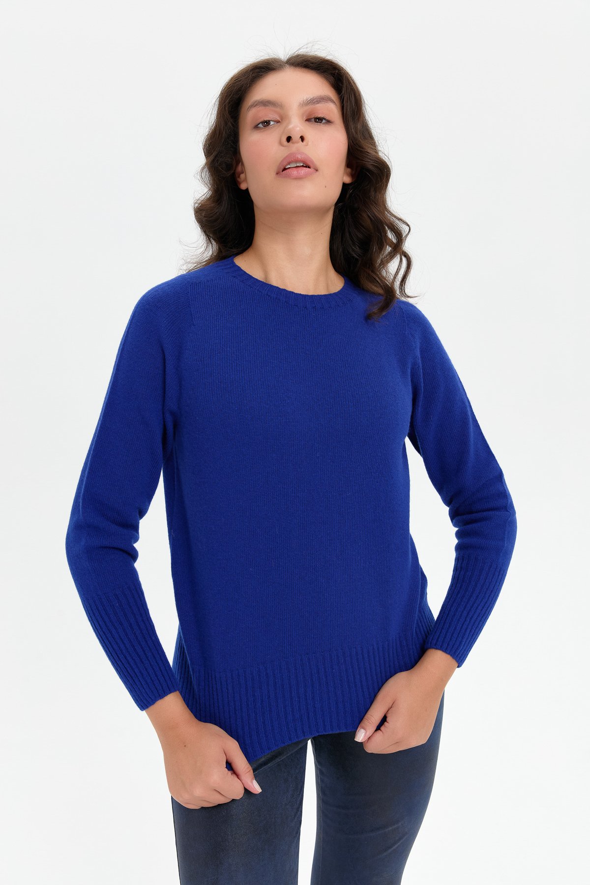 24210Kadın Sıfır Yaka Dikişsiz Eteği ve Kolu Uzun Lastik Yün Kazak K.S.Mavi