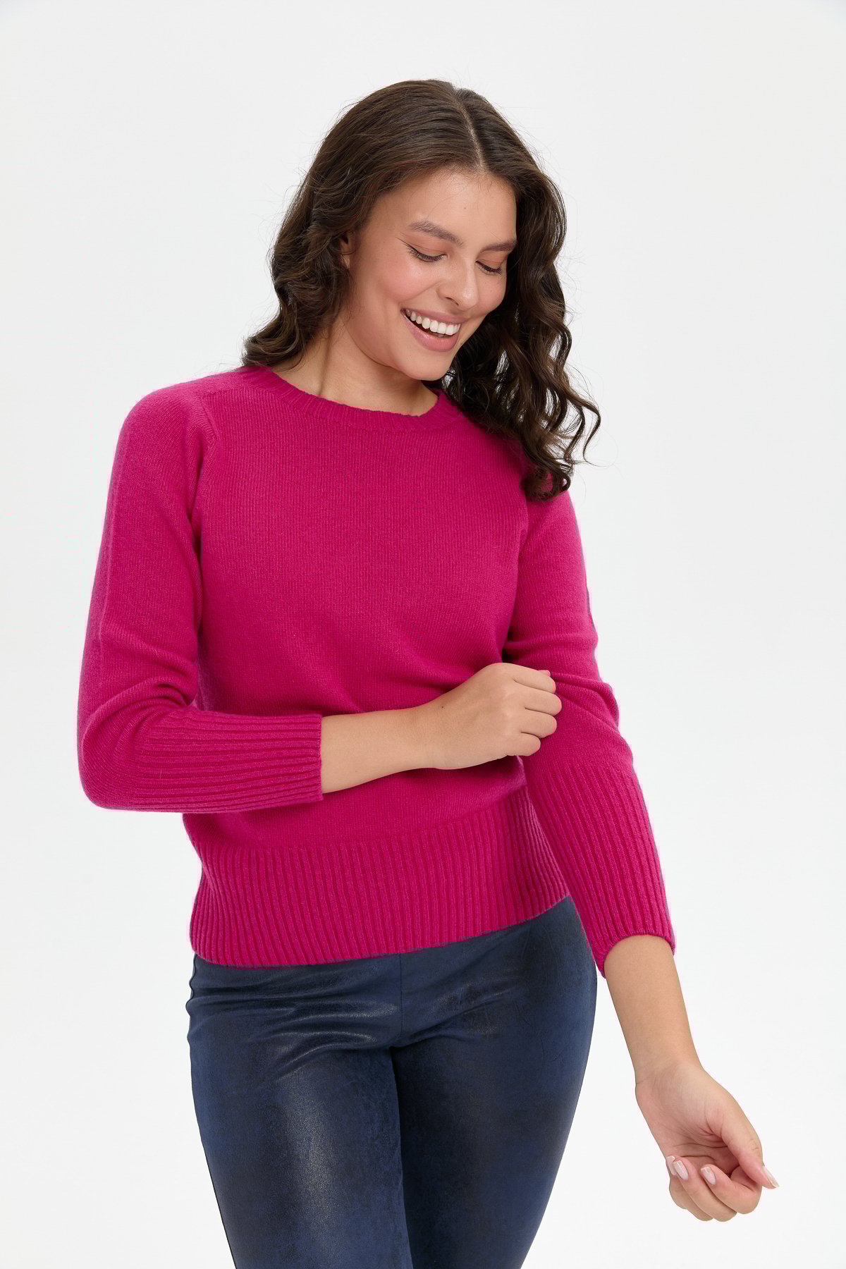 24210Kadın Sıfır Yaka Dikişsiz Eteği ve Kolu Uzun Lastik Yün Kazak Sıklamen