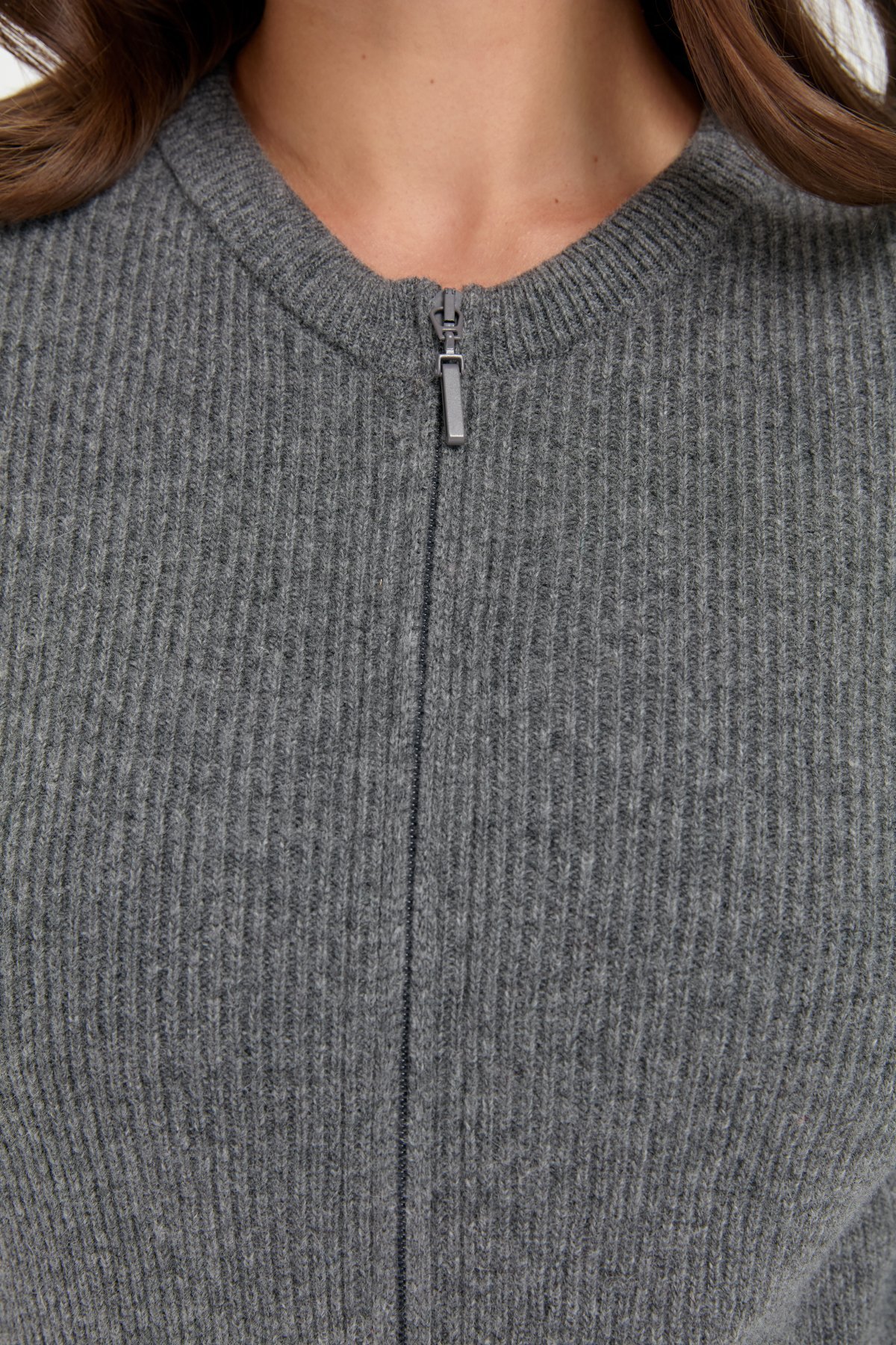 24219Kadın Sıfır Yaka Dikişsiz Fermuarlı Yün Hırka Füme