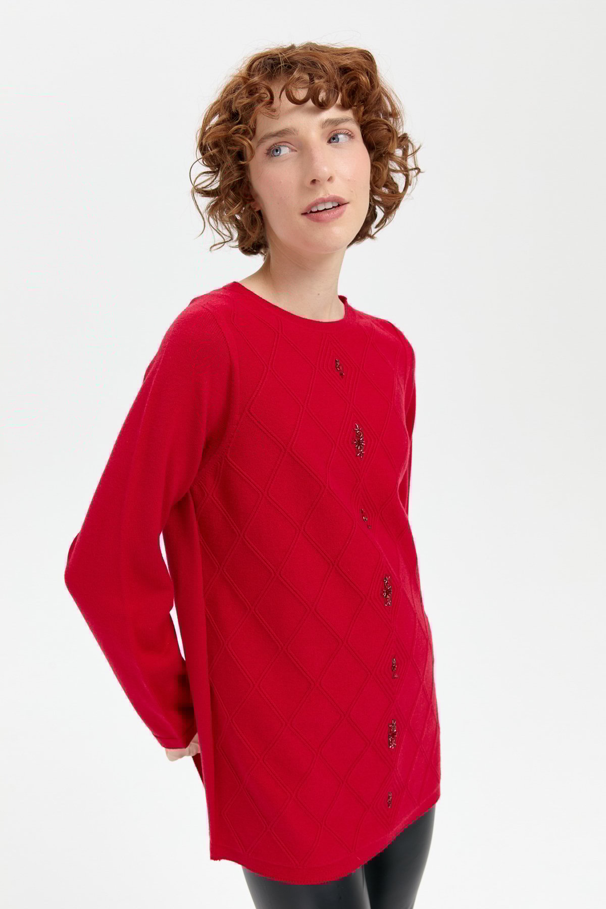 24175Kadın Sıfır Yaka Dikişsiz Önü Baklavalı Kazak K.Kırmızı