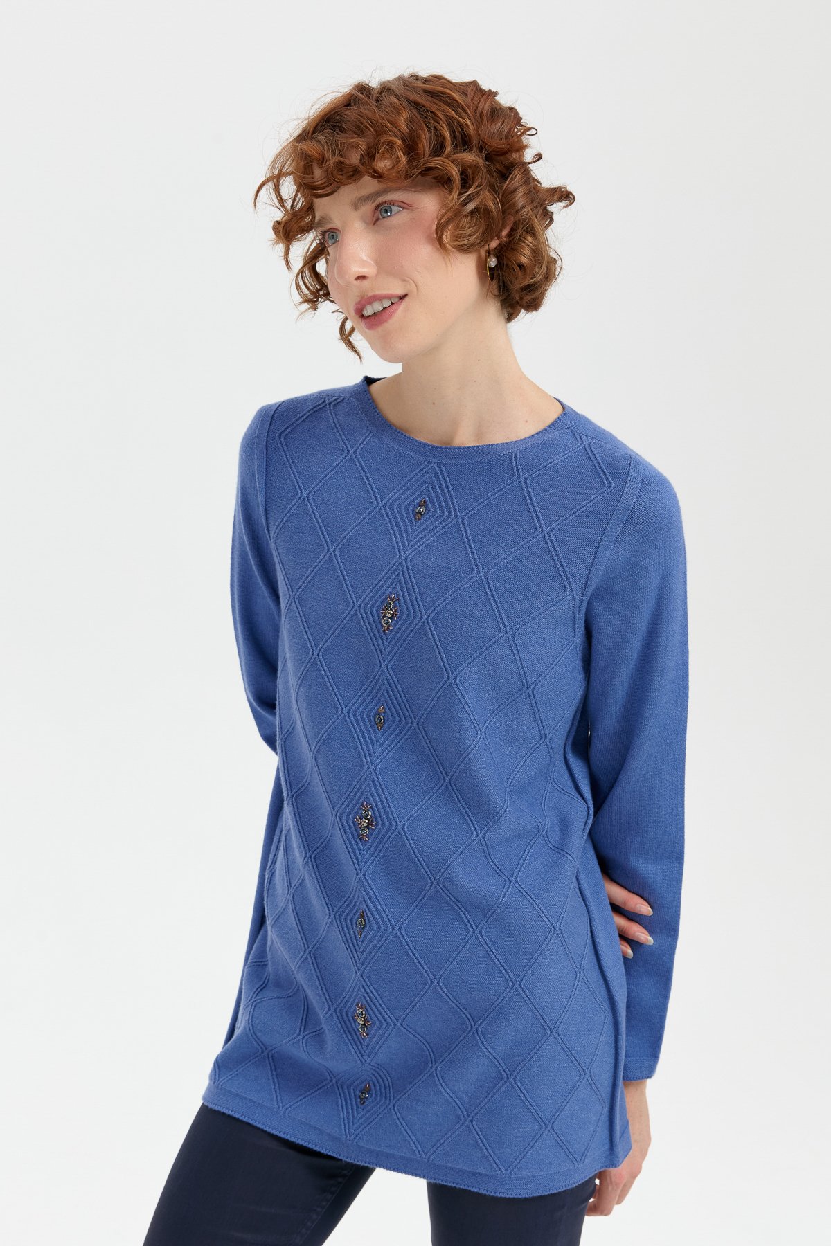 24175Kadın Sıfır Yaka Dikişsiz Önü Baklavalı Kazak İndigo