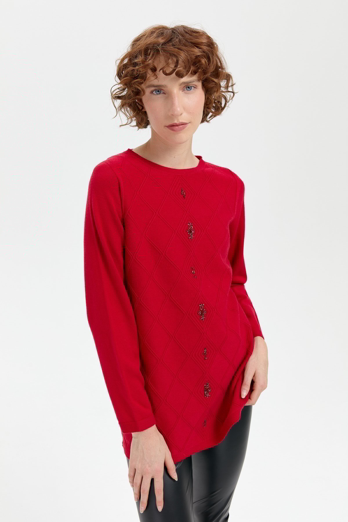 24175Kadın Sıfır Yaka Dikişsiz Önü Baklavalı Kazak K.Kırmızı