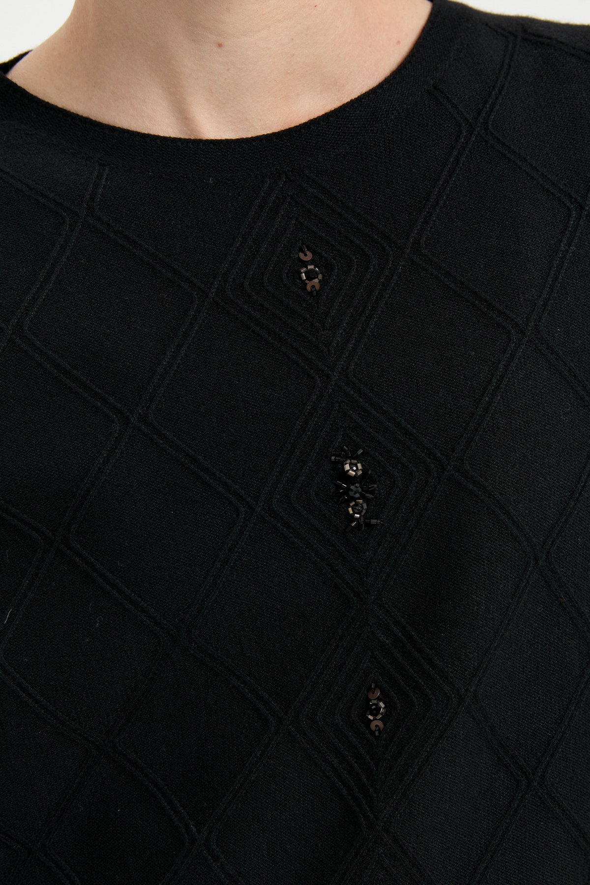 24175Kadın Sıfır Yaka Dikişsiz Önü Baklavalı Kazak Siyah