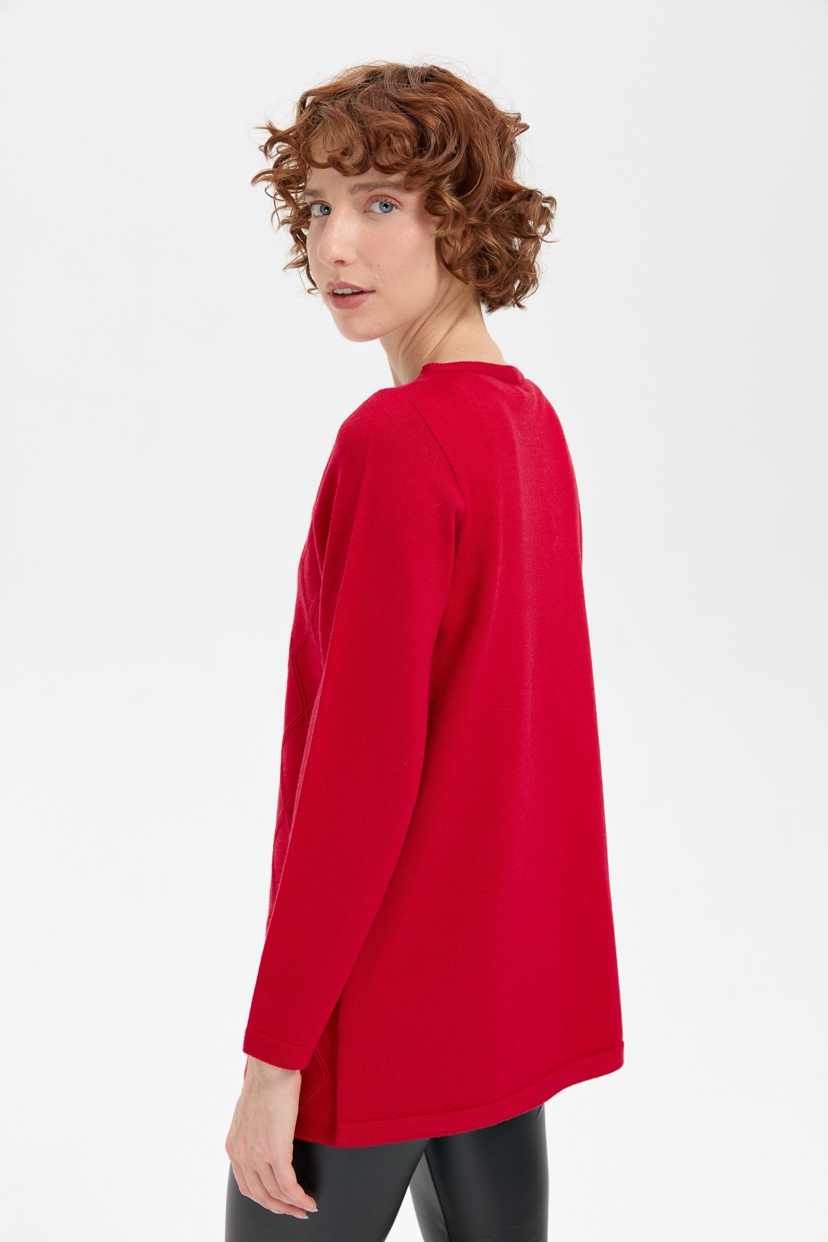 24175Kadın Sıfır Yaka Dikişsiz Önü Baklavalı Kazak K.Kırmızı