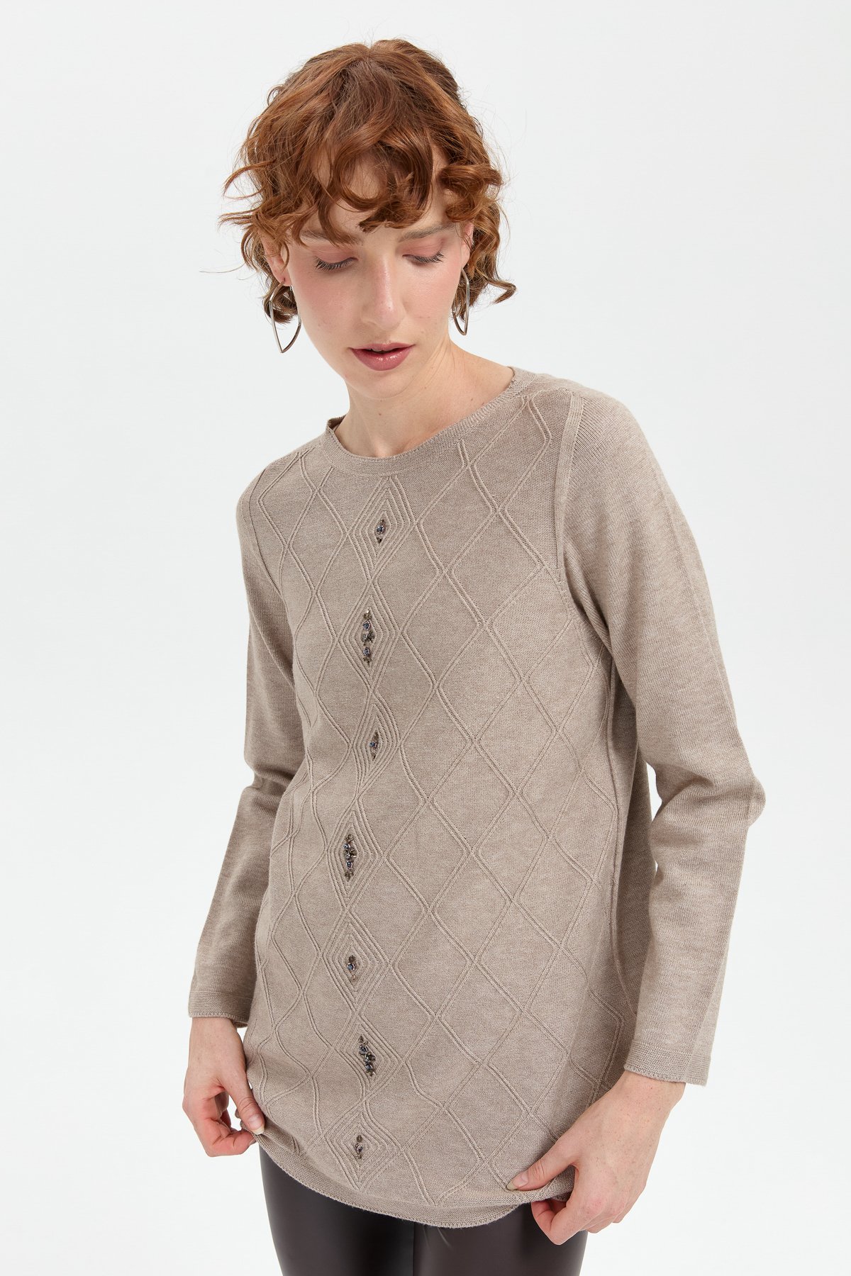 24175Kadın Sıfır Yaka Dikişsiz Önü Baklavalı Kazak Vizon