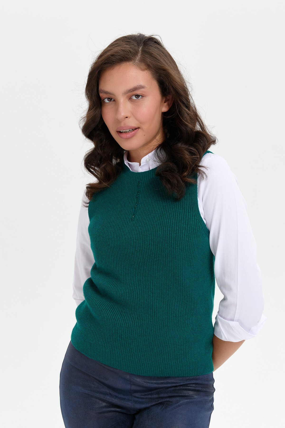 24157Kadın Sıfır Yaka Dikişsiz Önü Düğmeli Yün Süveter K.Ö.başı