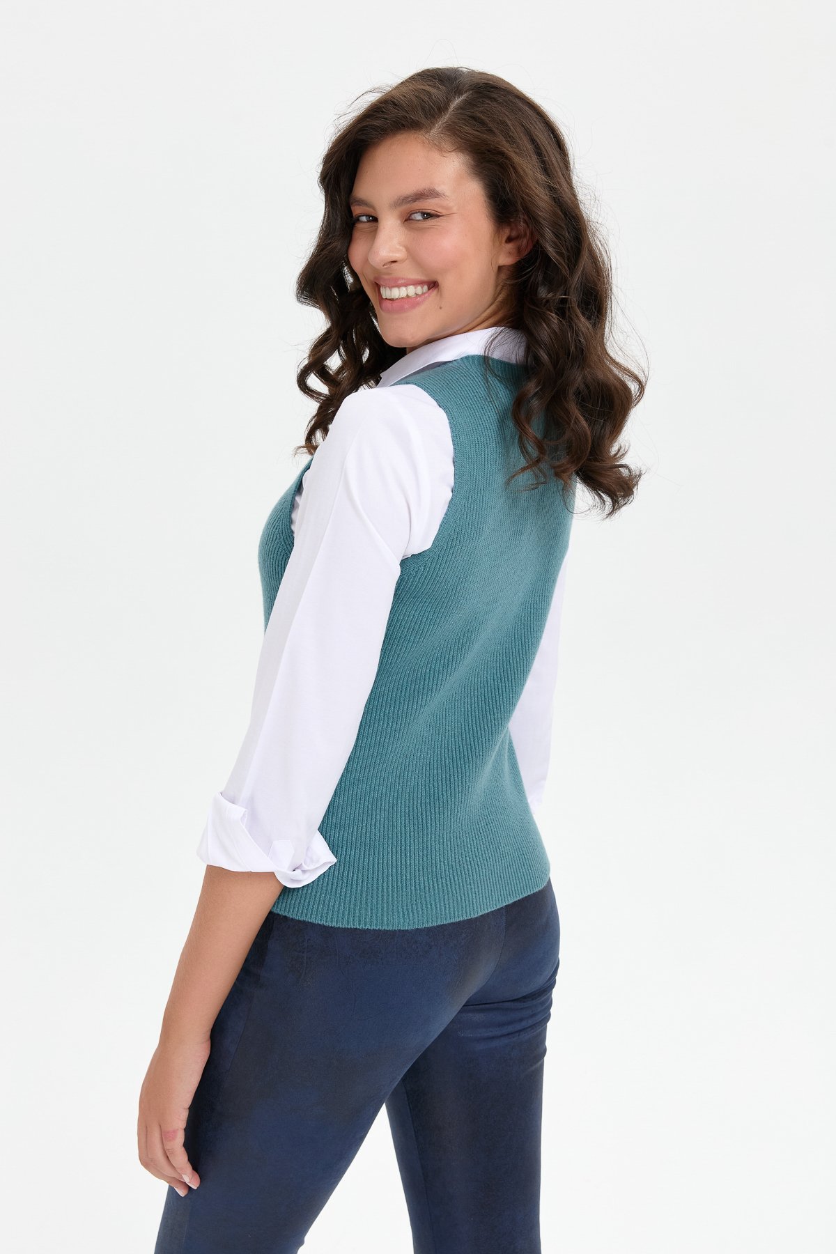 24157Kadın Sıfır Yaka Dikişsiz Önü Düğmeli Yün Süveter M.Yeşili