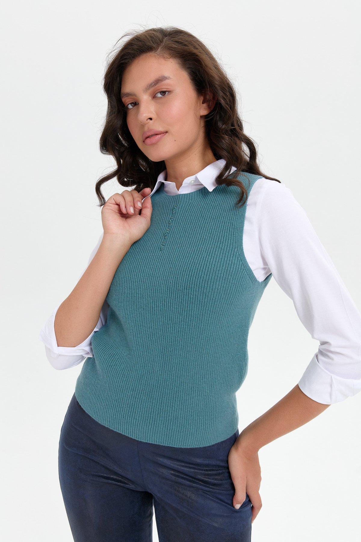 24157Kadın Sıfır Yaka Dikişsiz Önü Düğmeli Yün Süveter M.Yeşili