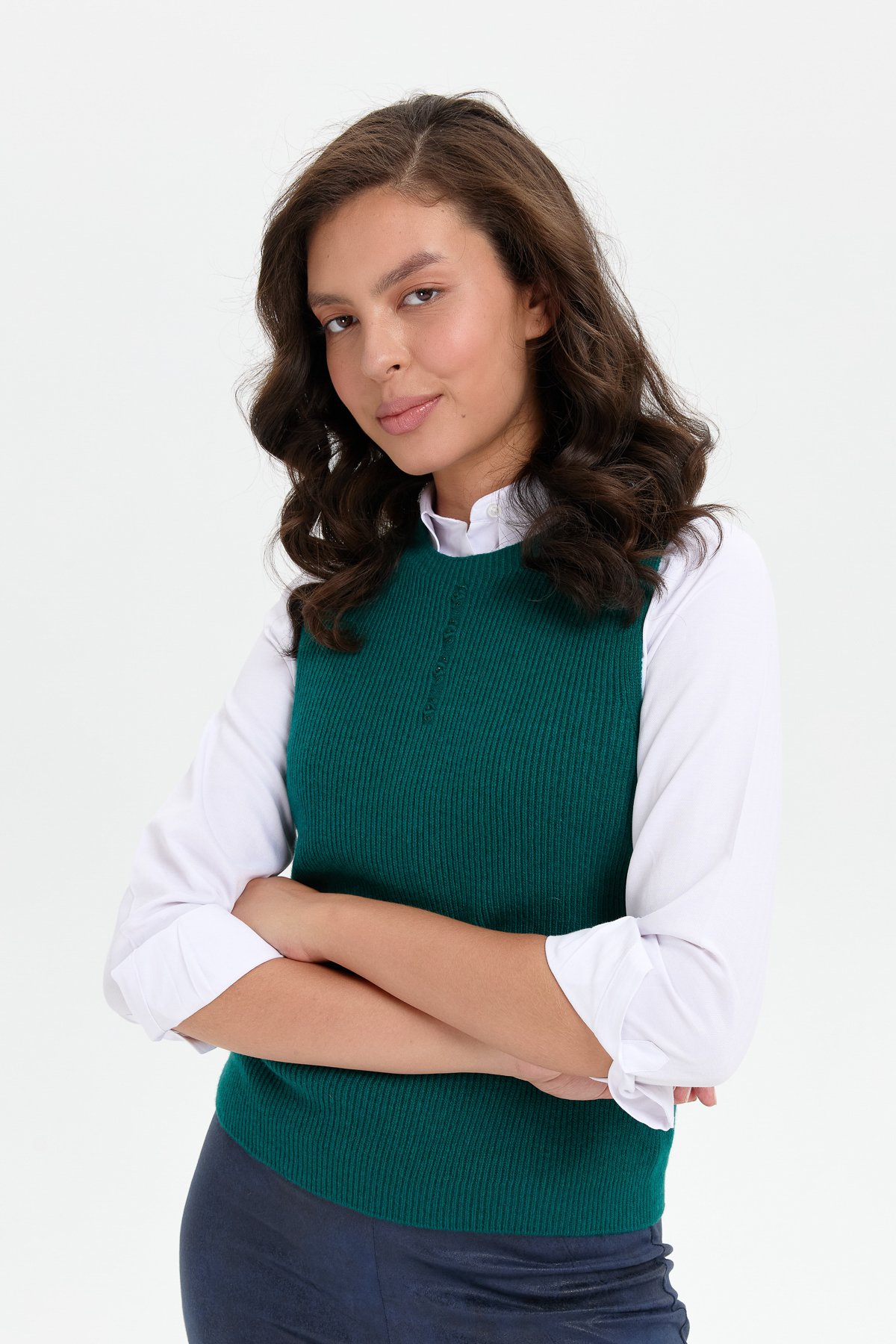 24157Kadın Sıfır Yaka Dikişsiz Önü Düğmeli Yün Süveter K.Ö.başı