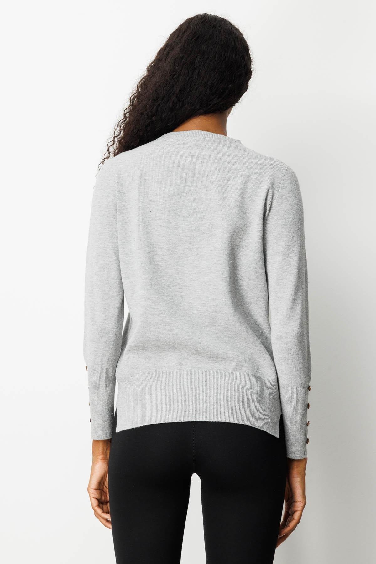 23331Kadın Sıfır Yaka Önü Kısa Arkası Uzun Kazak Gri