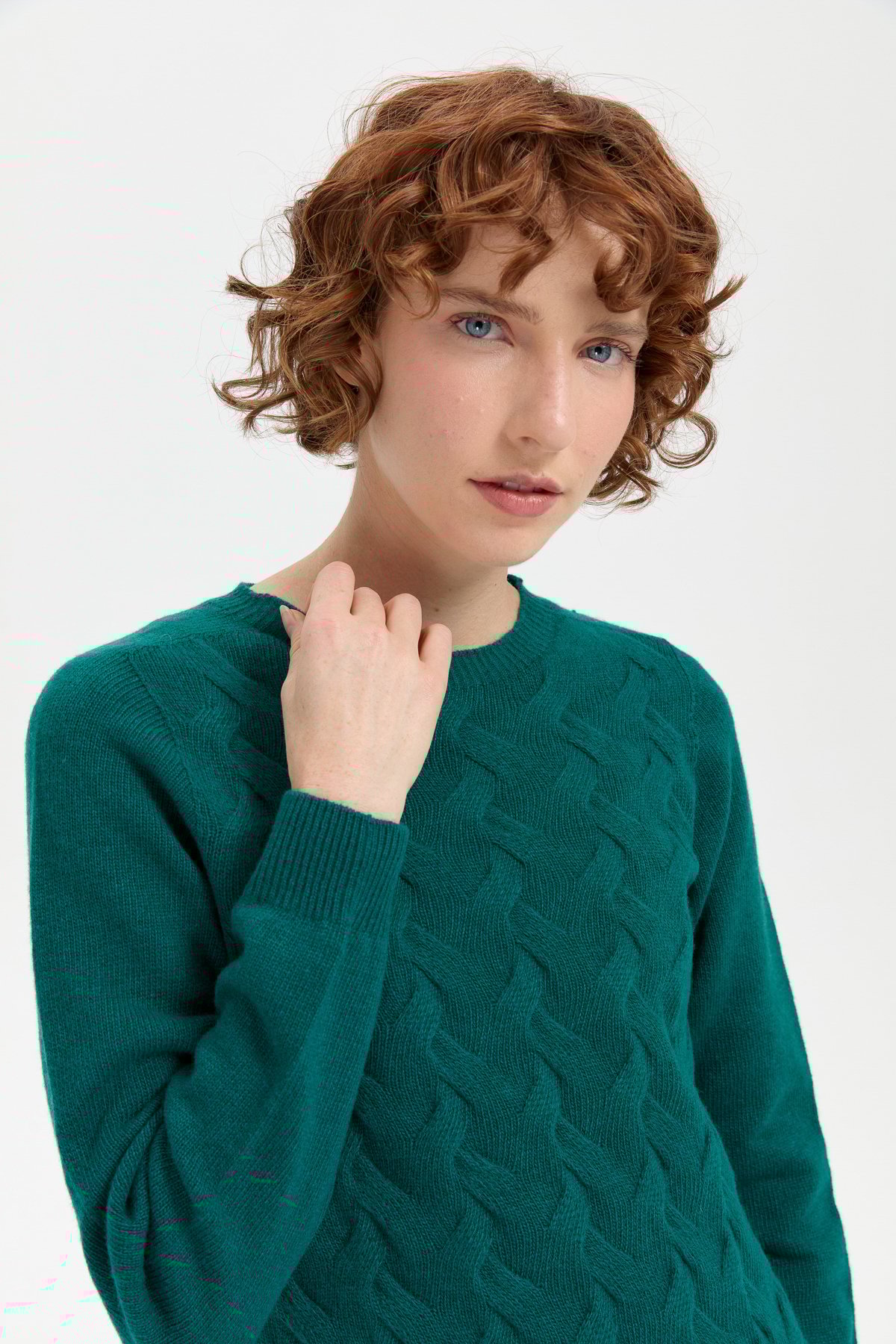 24214Kadın Sıfır Yaka Önü Saç Örgülü Yün Kazak K.Ö.başı