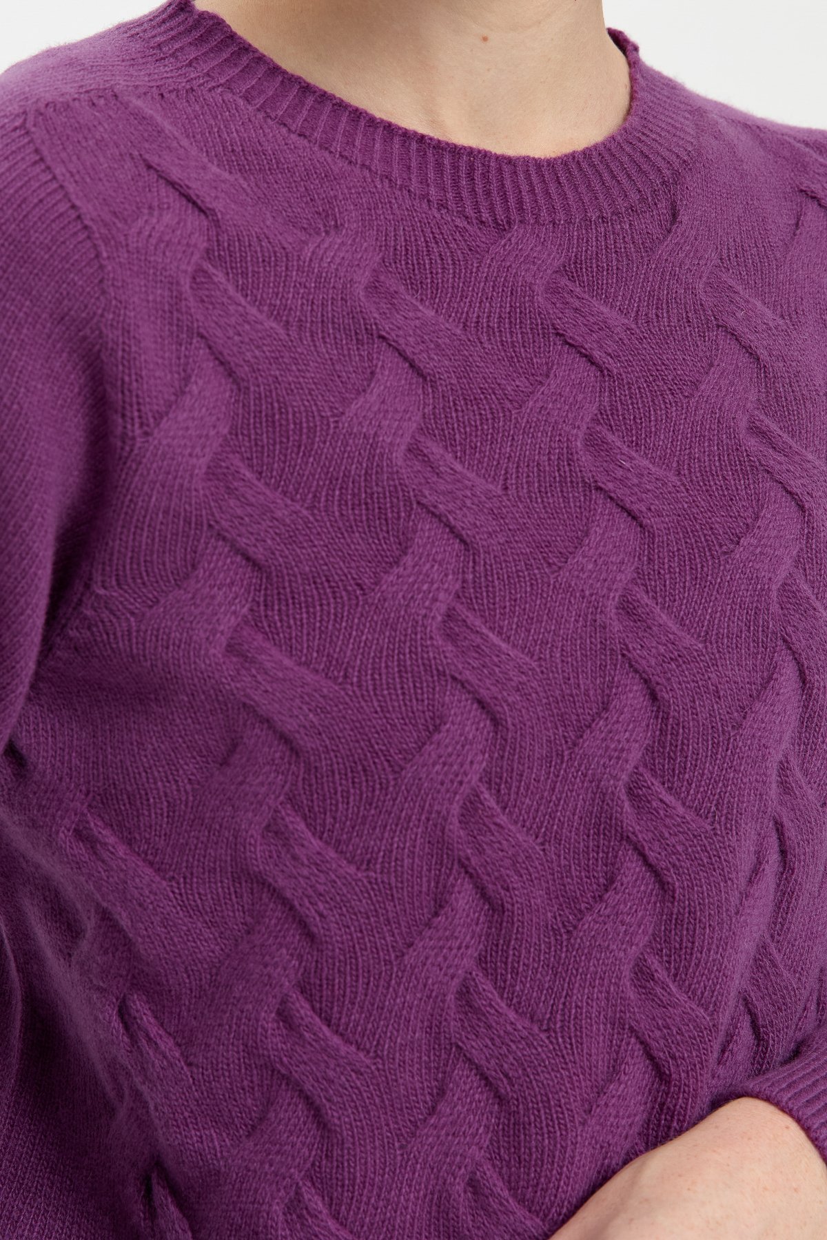 24214Kadın Sıfır Yaka Önü Saç Örgülü Yün Kazak A.Mor