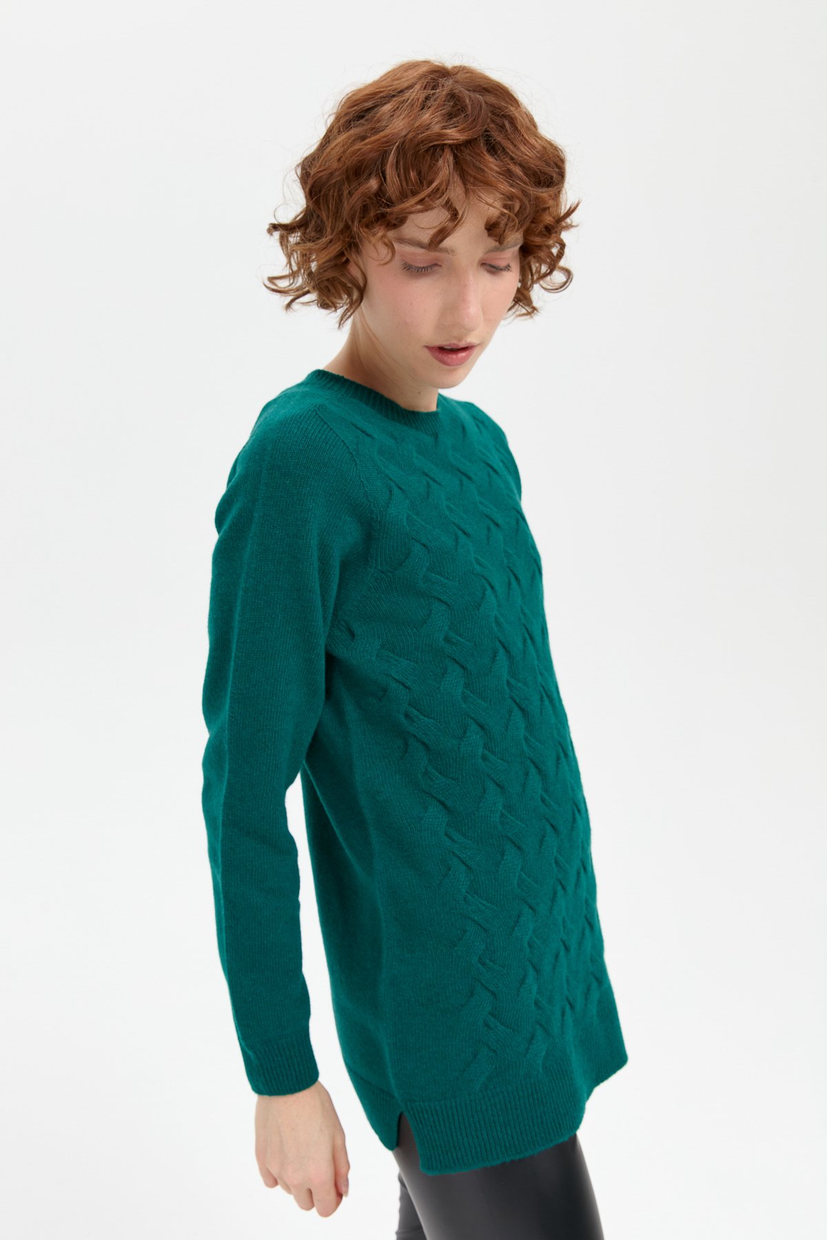 24214Kadın Sıfır Yaka Önü Saç Örgülü Yün Kazak K.Ö.başı