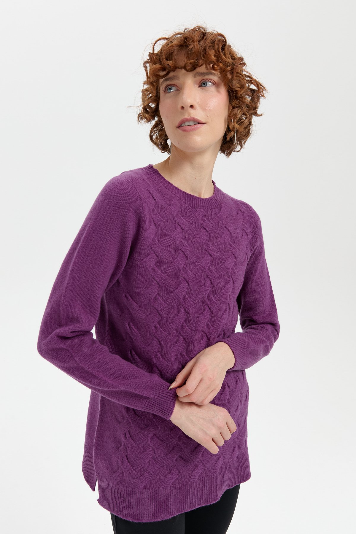 24214Kadın Sıfır Yaka Önü Saç Örgülü Yün Kazak A.Mor
