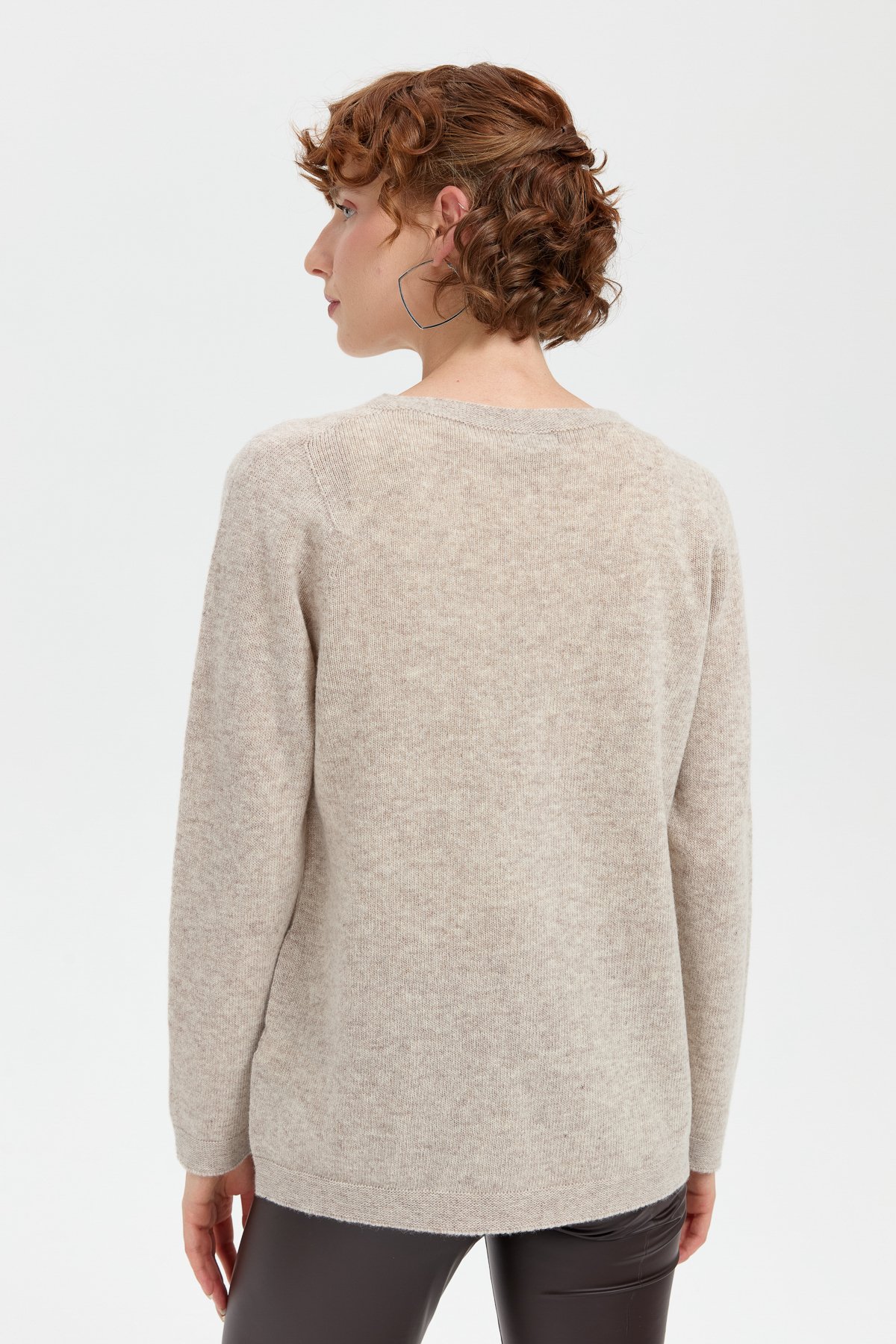 24199Kadın Sıfır Yaka Dikişsiz Önü Selanik Baklavalı Yün Kazak V.Bej