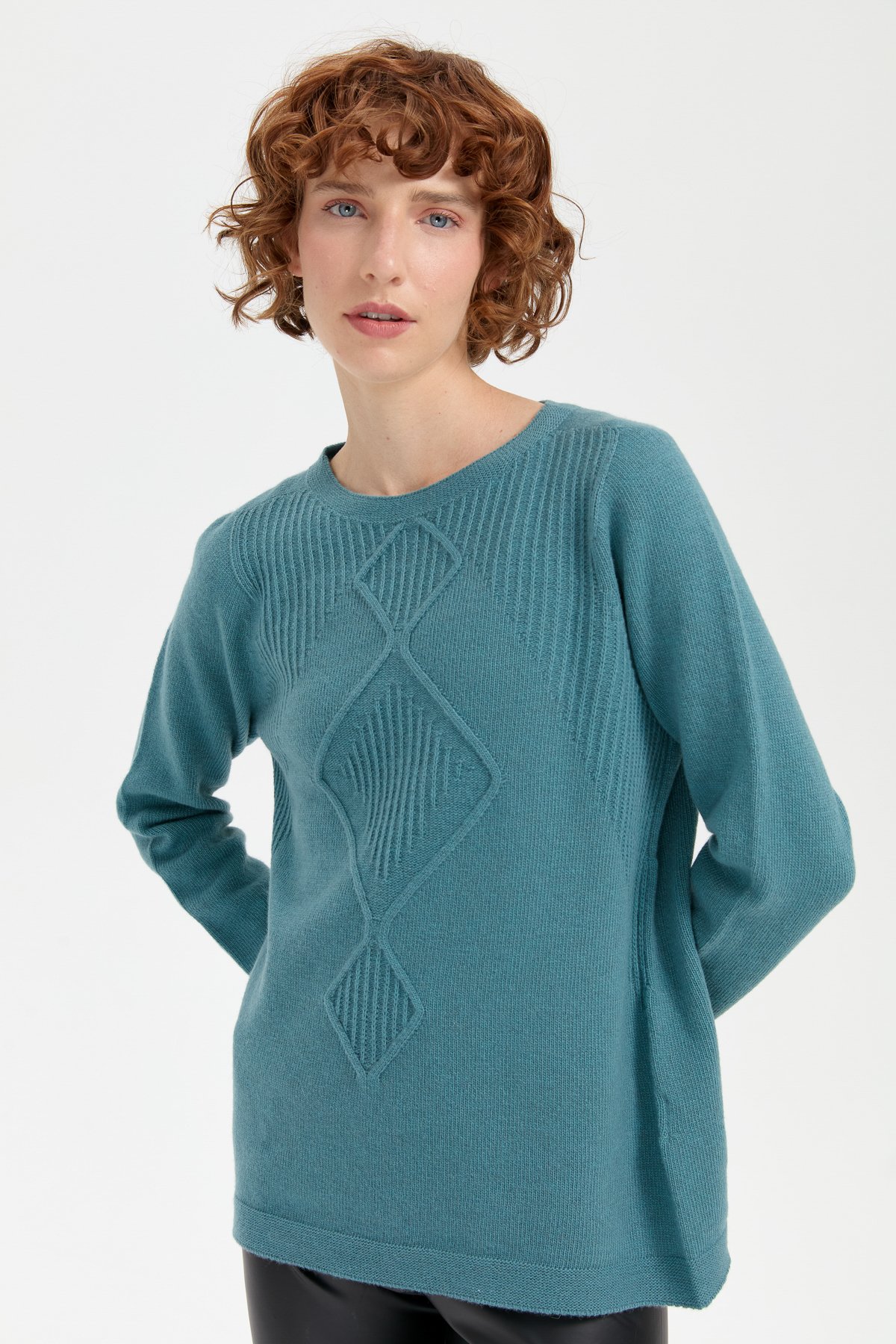 24199Kadın Sıfır Yaka Dikişsiz Önü Selanik Baklavalı Yün Kazak M.Yeşili