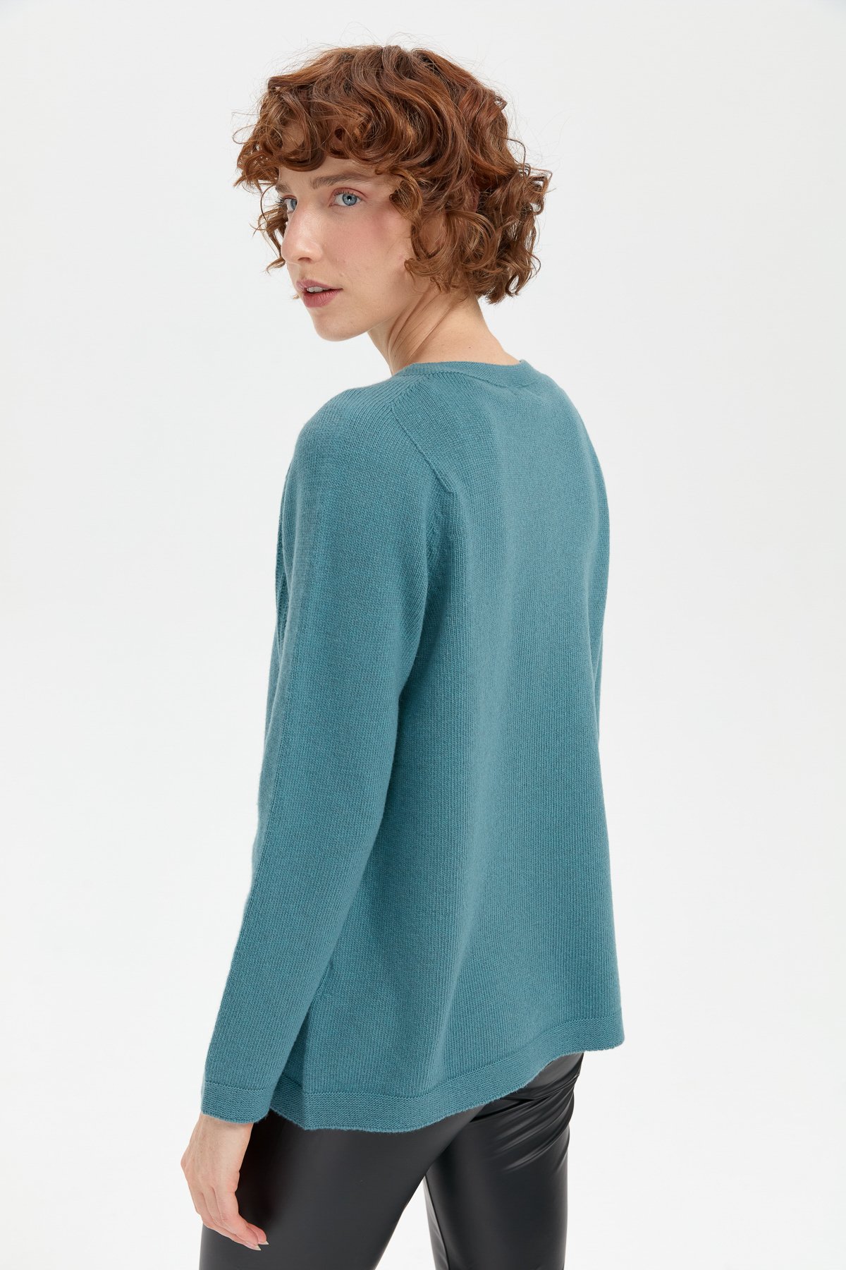 24199Kadın Sıfır Yaka Dikişsiz Önü Selanik Baklavalı Yün Kazak M.Yeşili